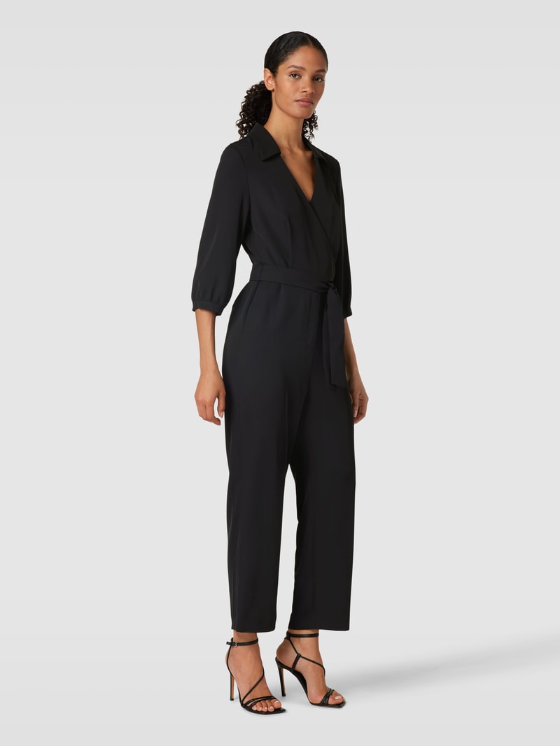 Jumpsuit mit Bindegürtel in schwarz