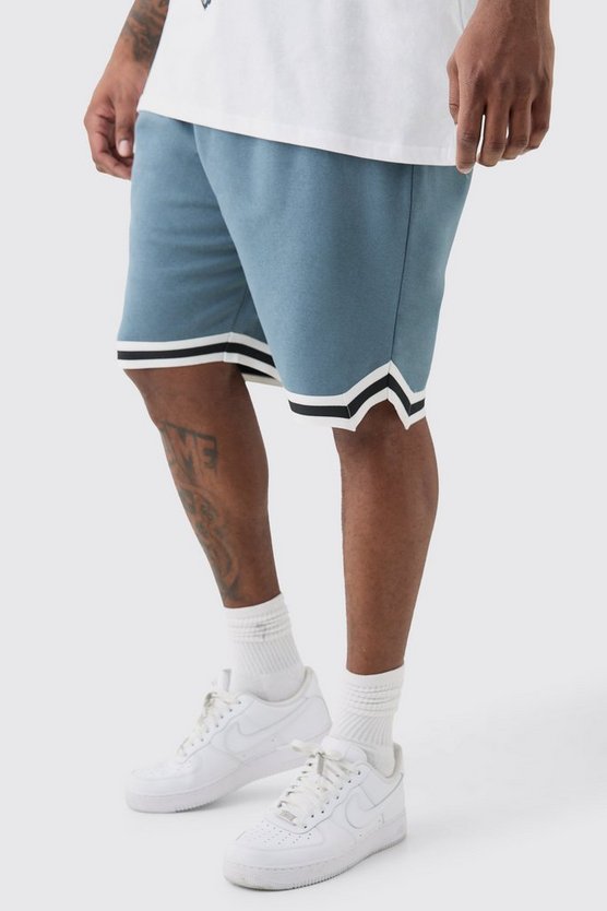 Plus lockere mittellange Basketball-Shorts