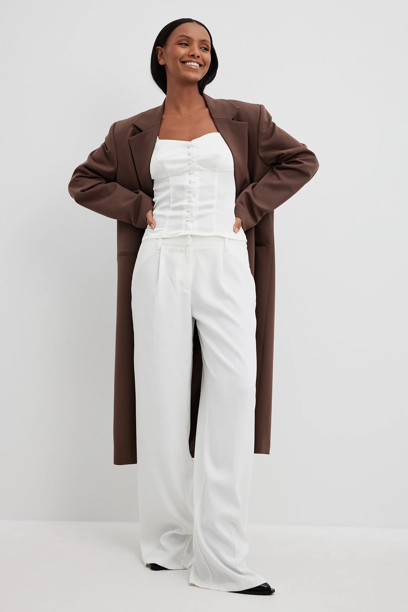 Satin-Oberteil mit Knopfdetails