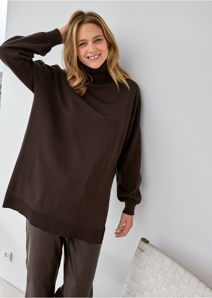Langer Rollkragenpullover