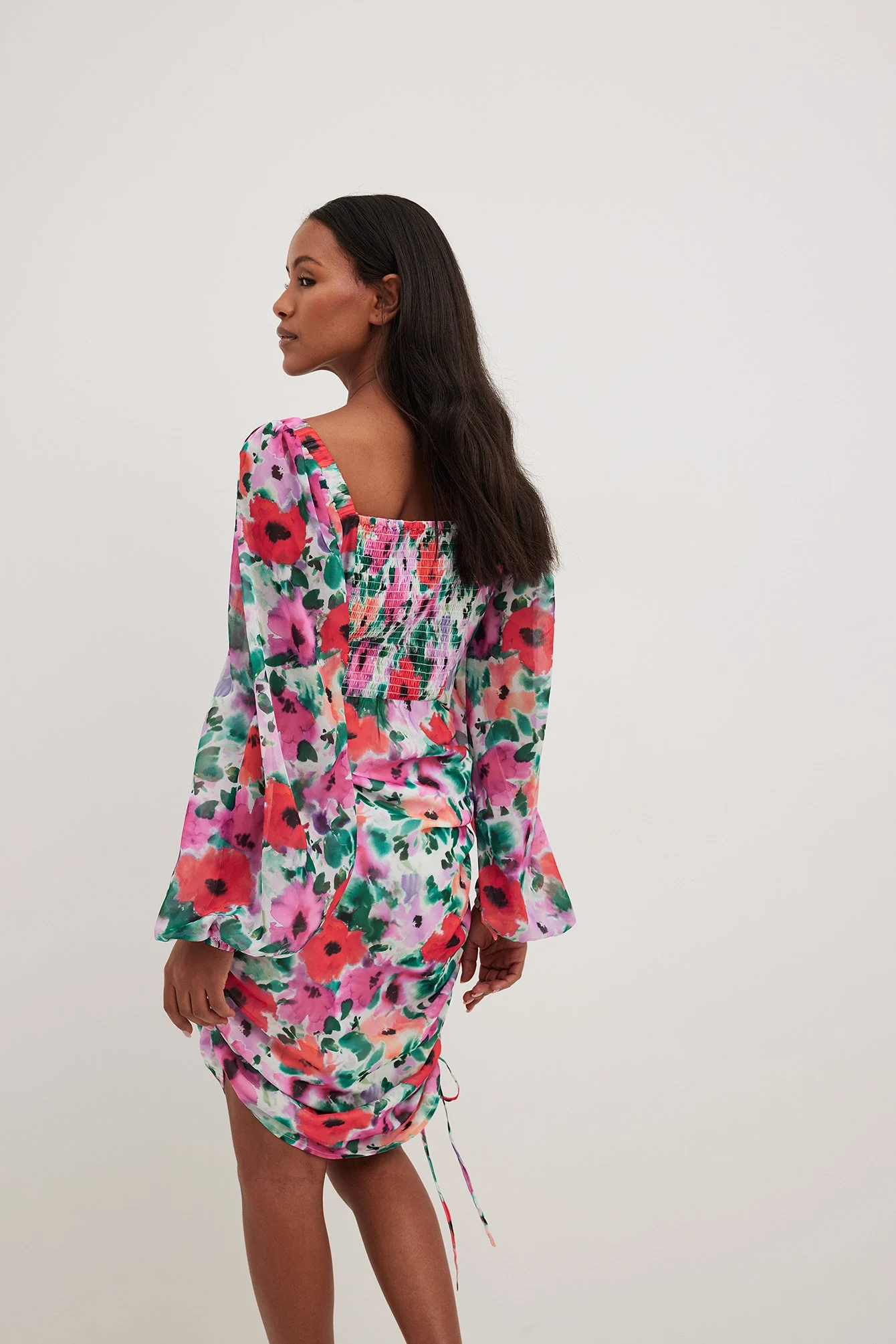 Chiffon-Minikleid mit Kordelzug