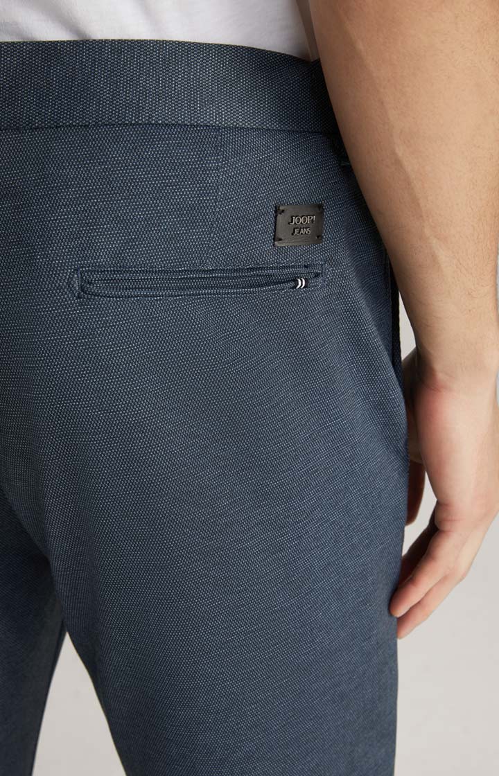 Chino Maxton in Navy strukturiert