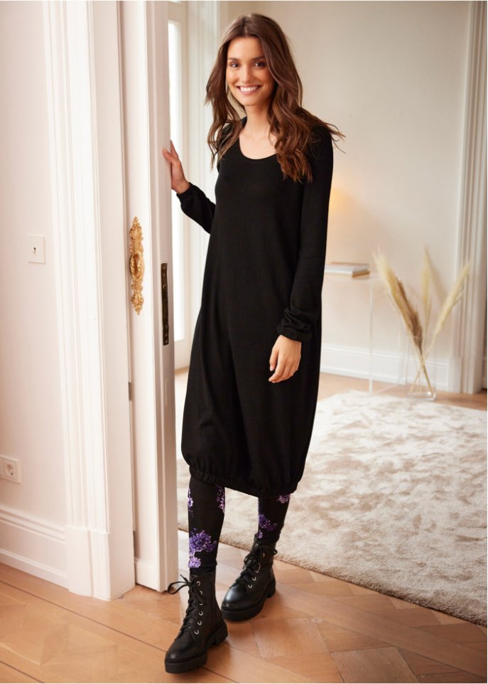 Feinstrickkleid in O-Silhouette, knieumspielend