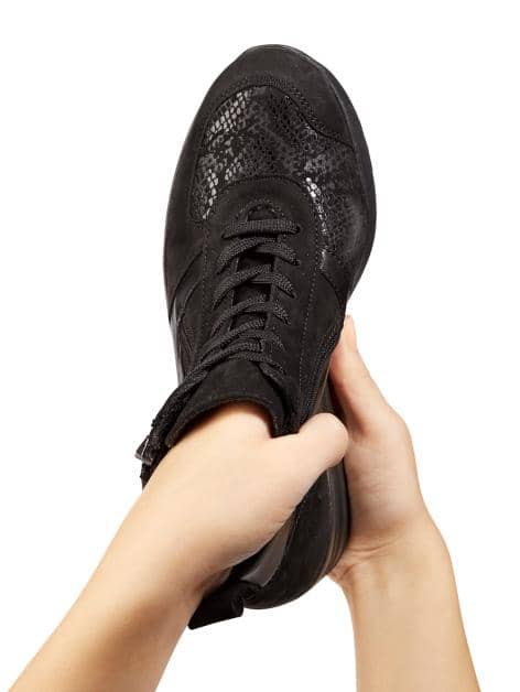 Schnürstiefelette