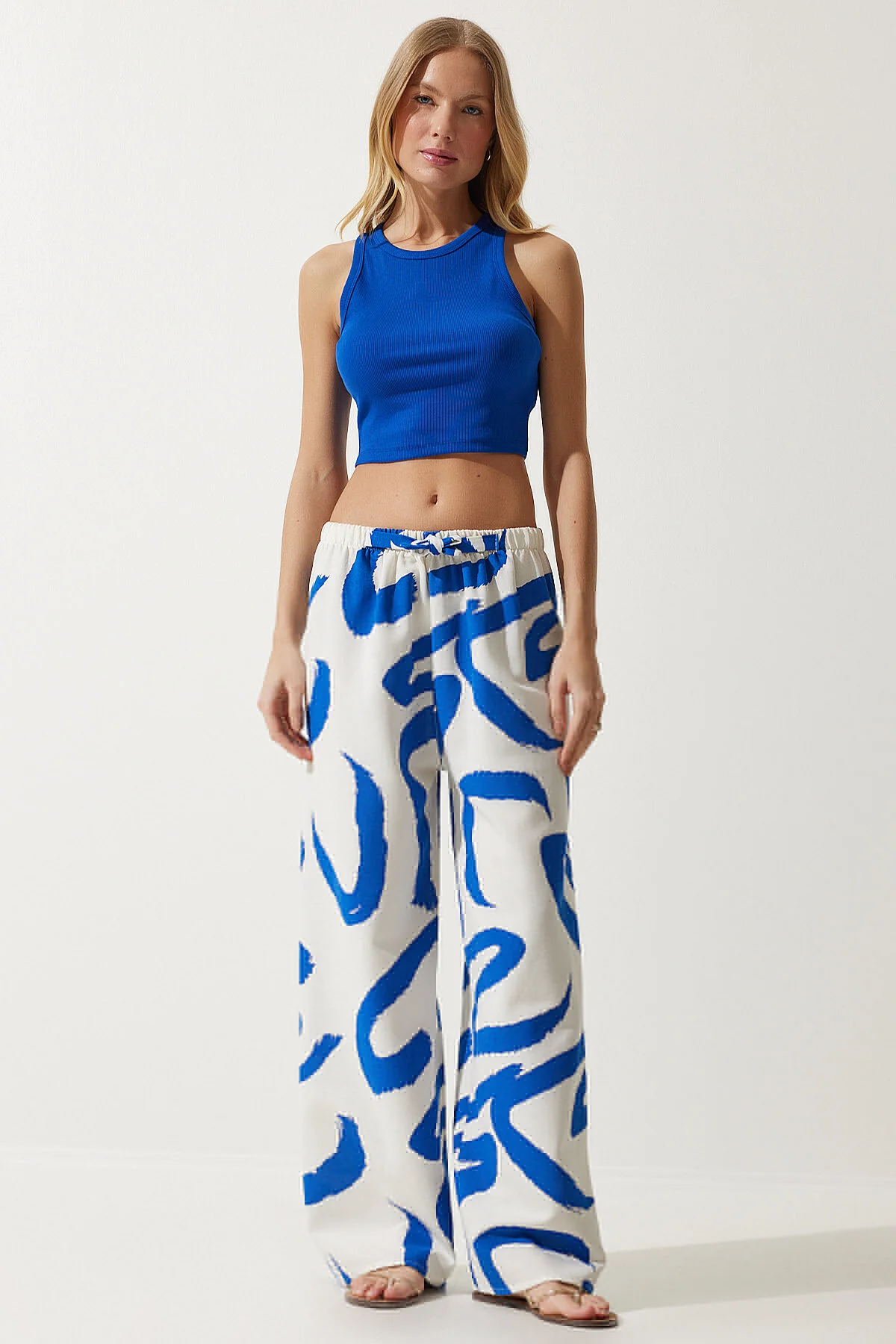 Happiness İstanbul  Weiß-blau gemusterte Palazzo-Hose aus Rohleinen für Damen BH00397