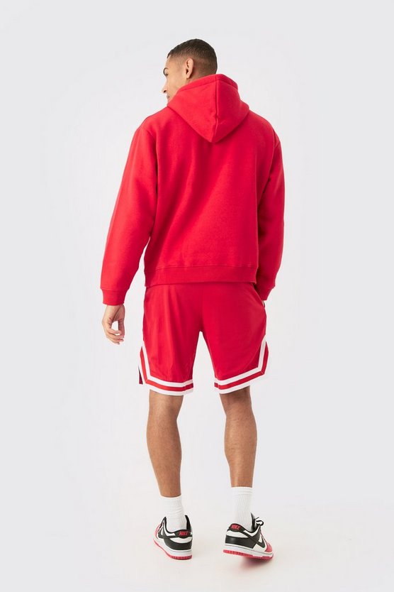 Oversize Official Hoodie und Basketball-Shorts