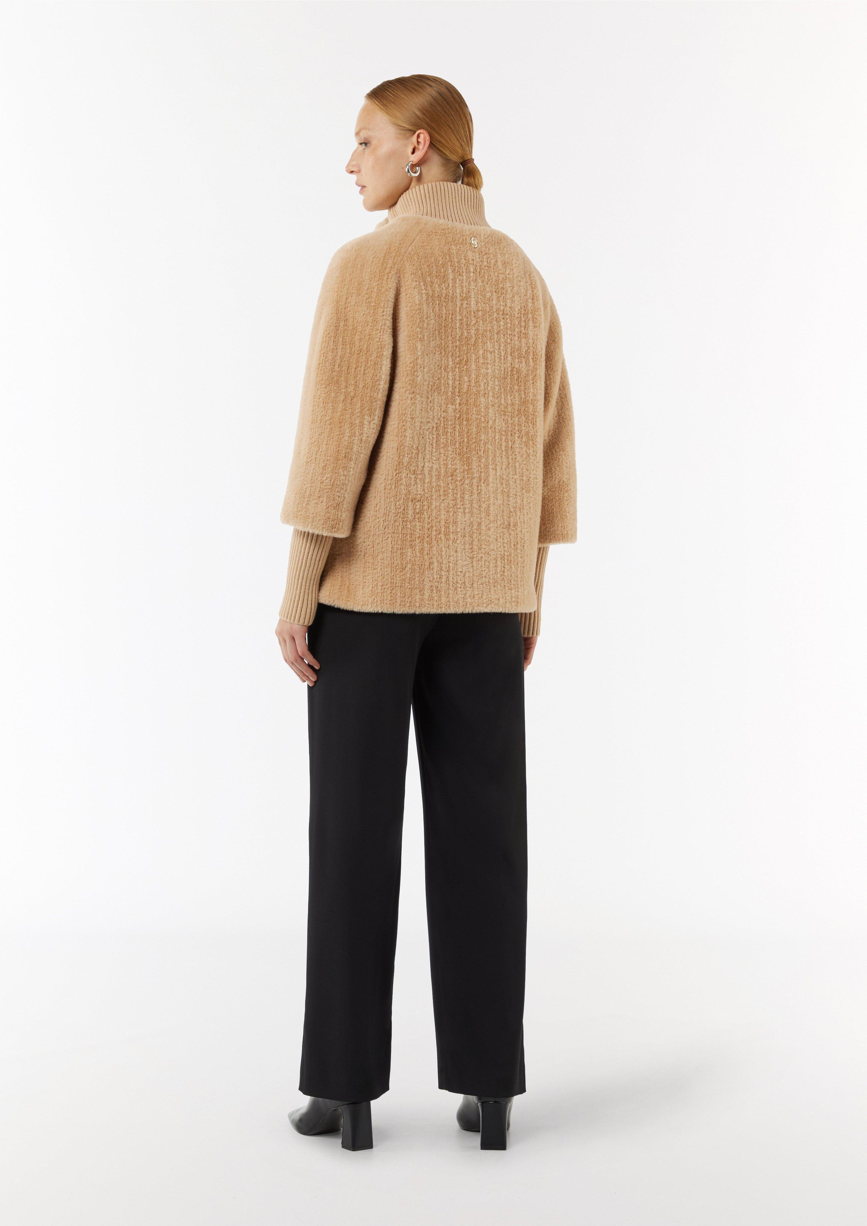 Cape mit gestricktem Kragen - sandstein