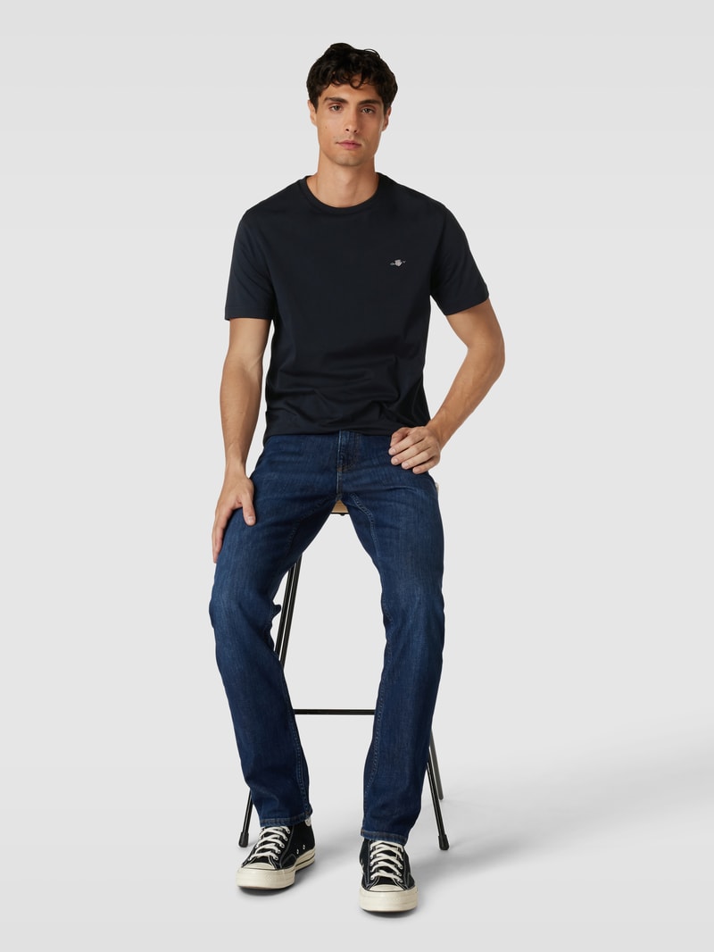 Regular Fit T-Shirt mit Label-Stitching Modell 'SHIELD' in schwarz