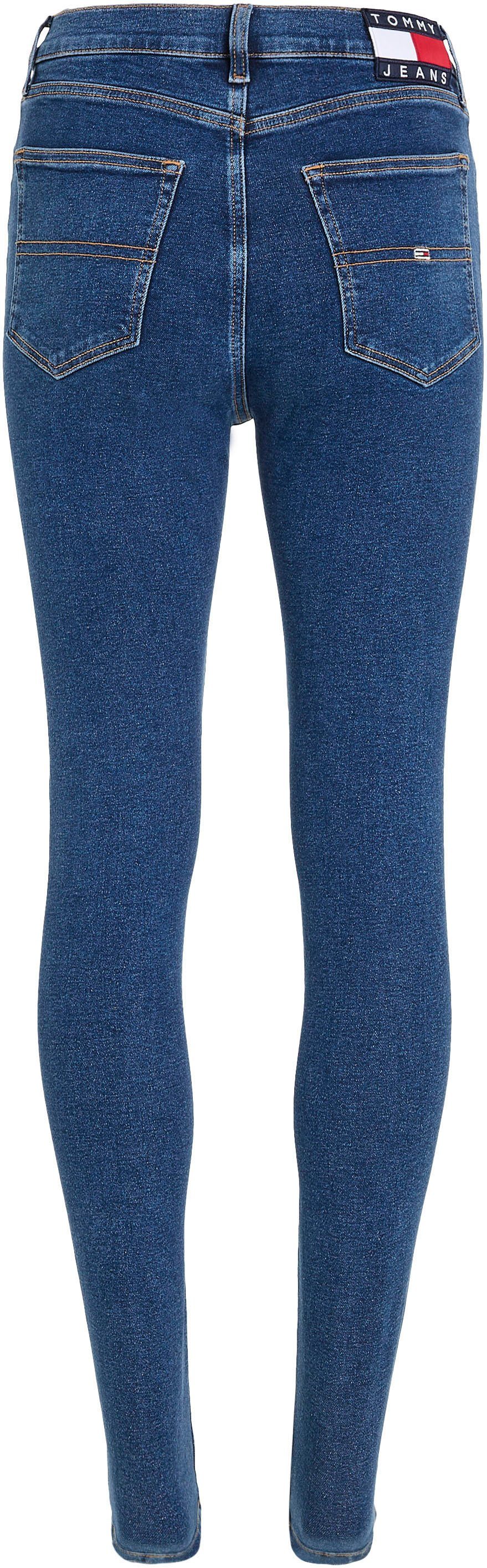 Tommy Jeans Skinny-fit-Jeans Jeans SYLVIA HR SSKN CG4 mit Logobadge und Labelflags