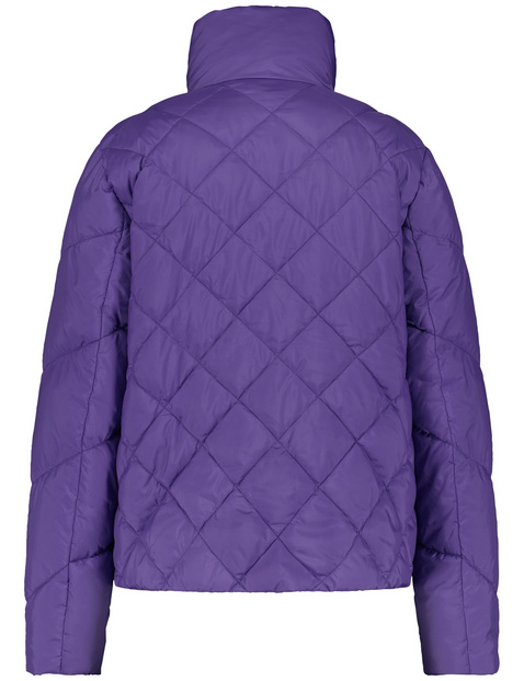 Steppjacke mit Flechtoptik