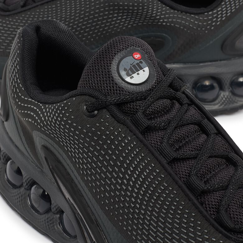 NIKE Air Max Dn 