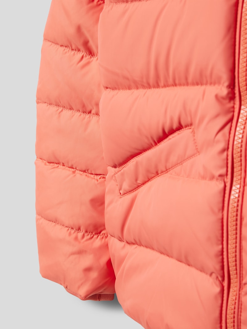 Steppjacke mit Label-Detail Modell 'ESSENTIAL' in lachs