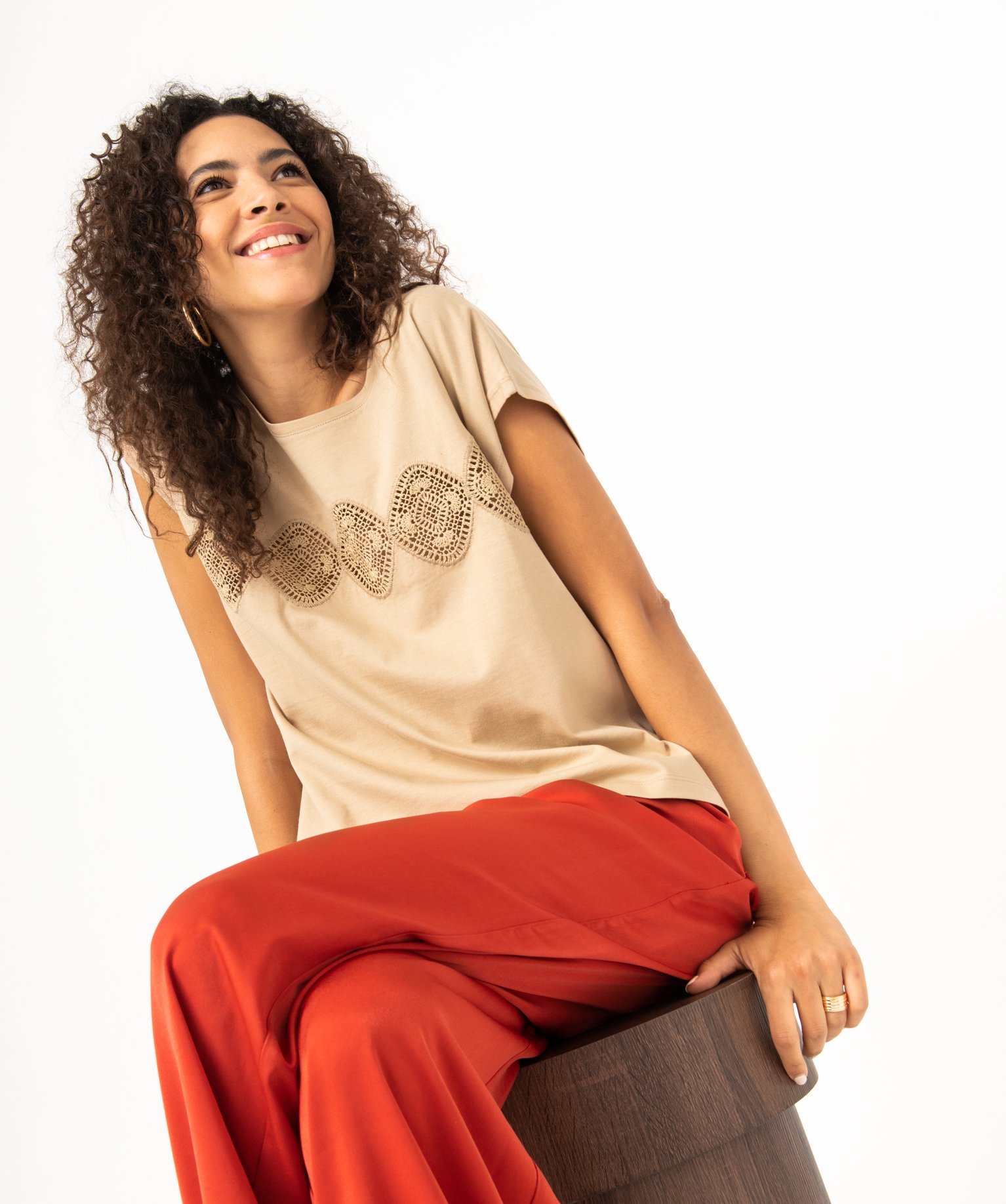 Tee-shirt sans manches avec bande brodée femme beige | GEMO