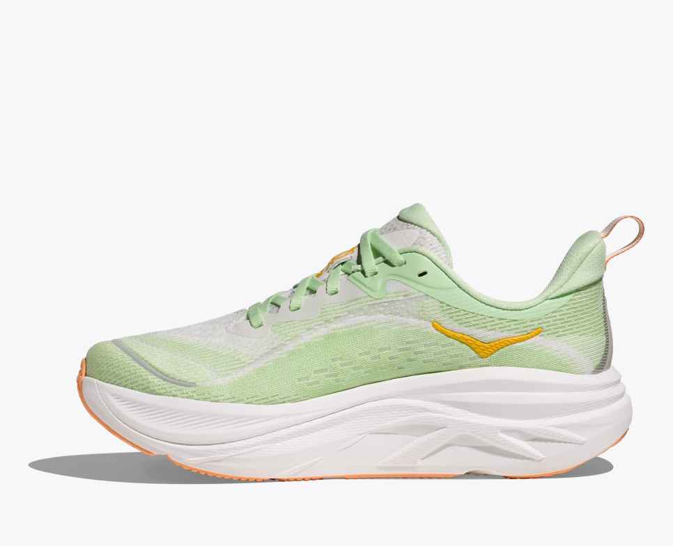 Skyflow Luna Moth / White