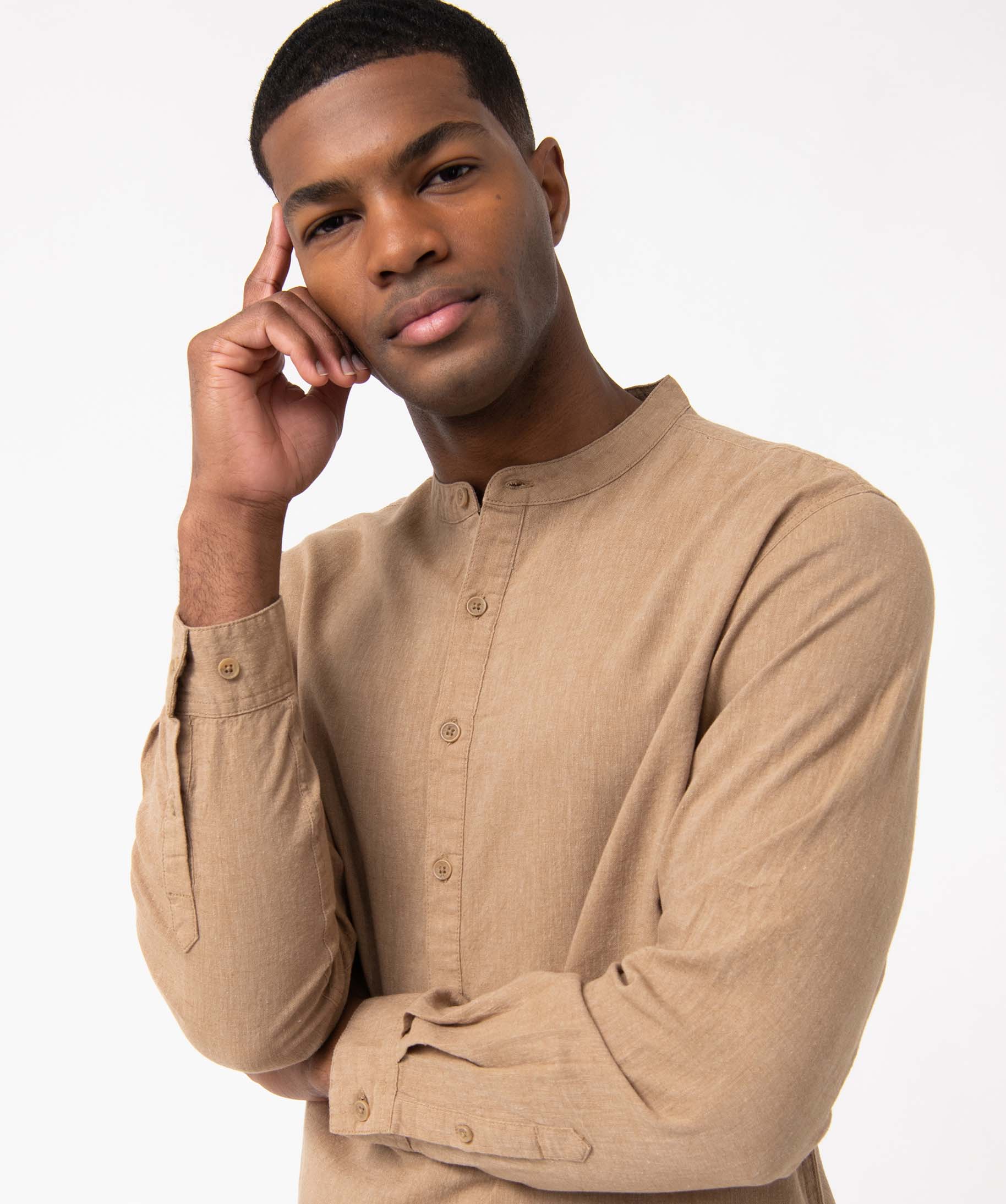 Chemise homme en lin mélangé à manches longues et col tun... beige | GEMO
