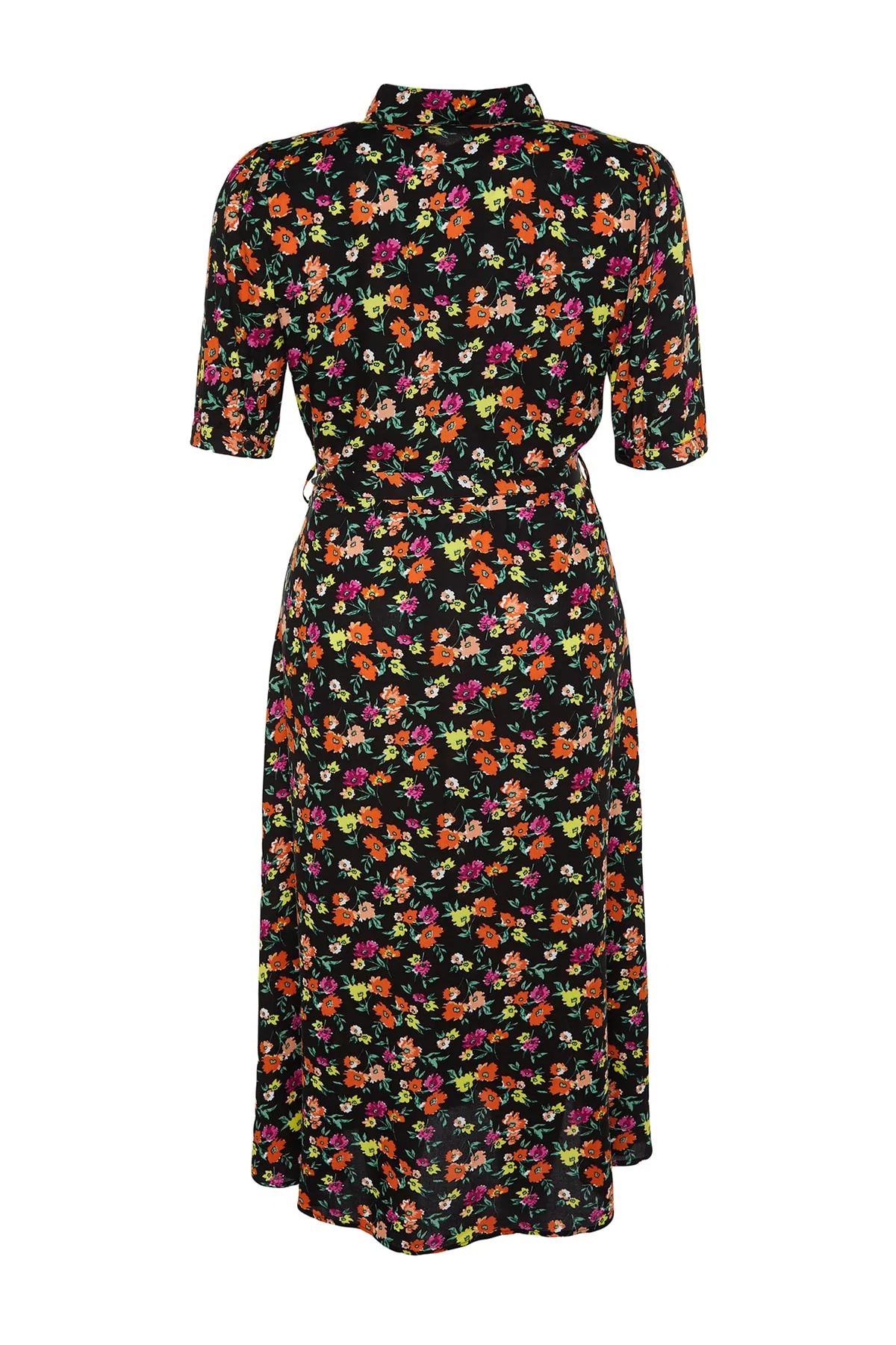 Trendyol Curve  Schwarzes gewebtes Hemdblusenkleid mit Blumengürtel TBBSS22EL1607