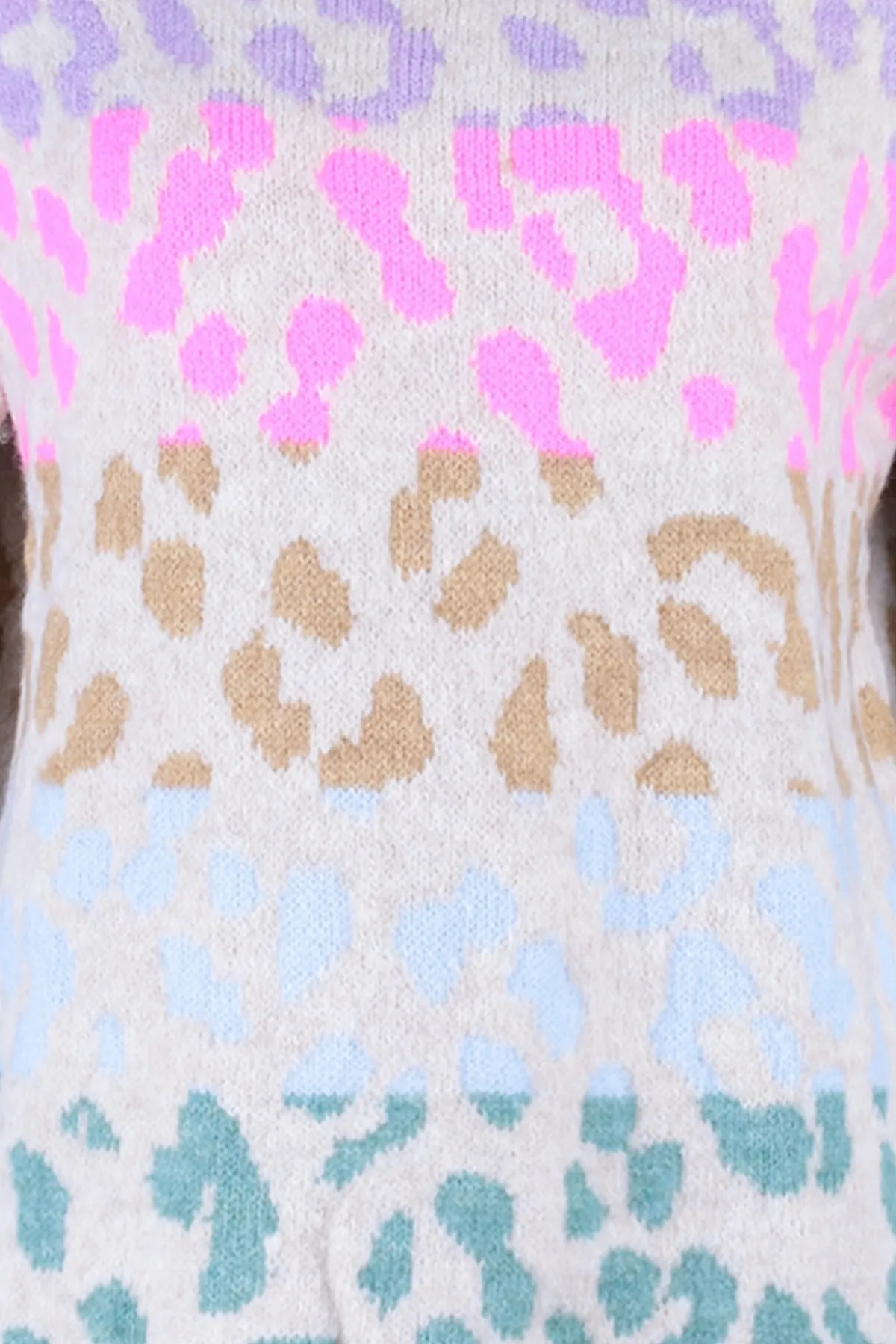 Trendyol Collection  Steiniger, weicher, strukturierter Strickpullover mit Rundhalsausschnitt TWOAW22KZ0427