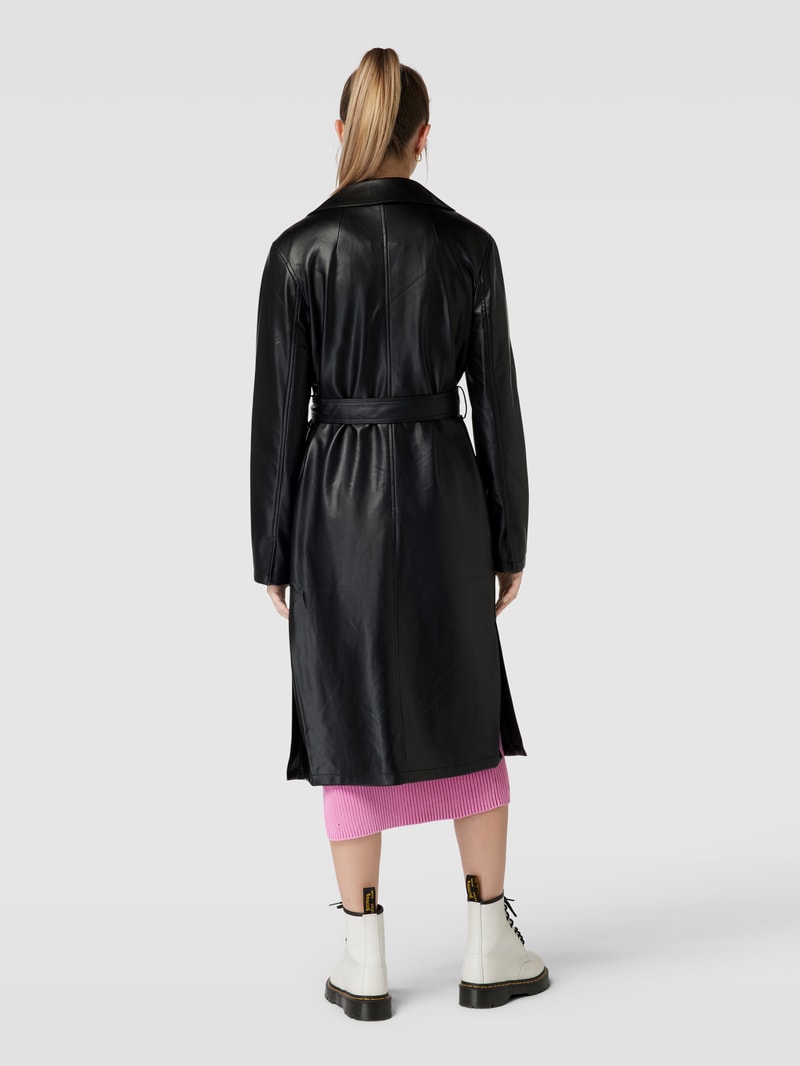 Trenchcoat in Leder-Optik in schwarz
