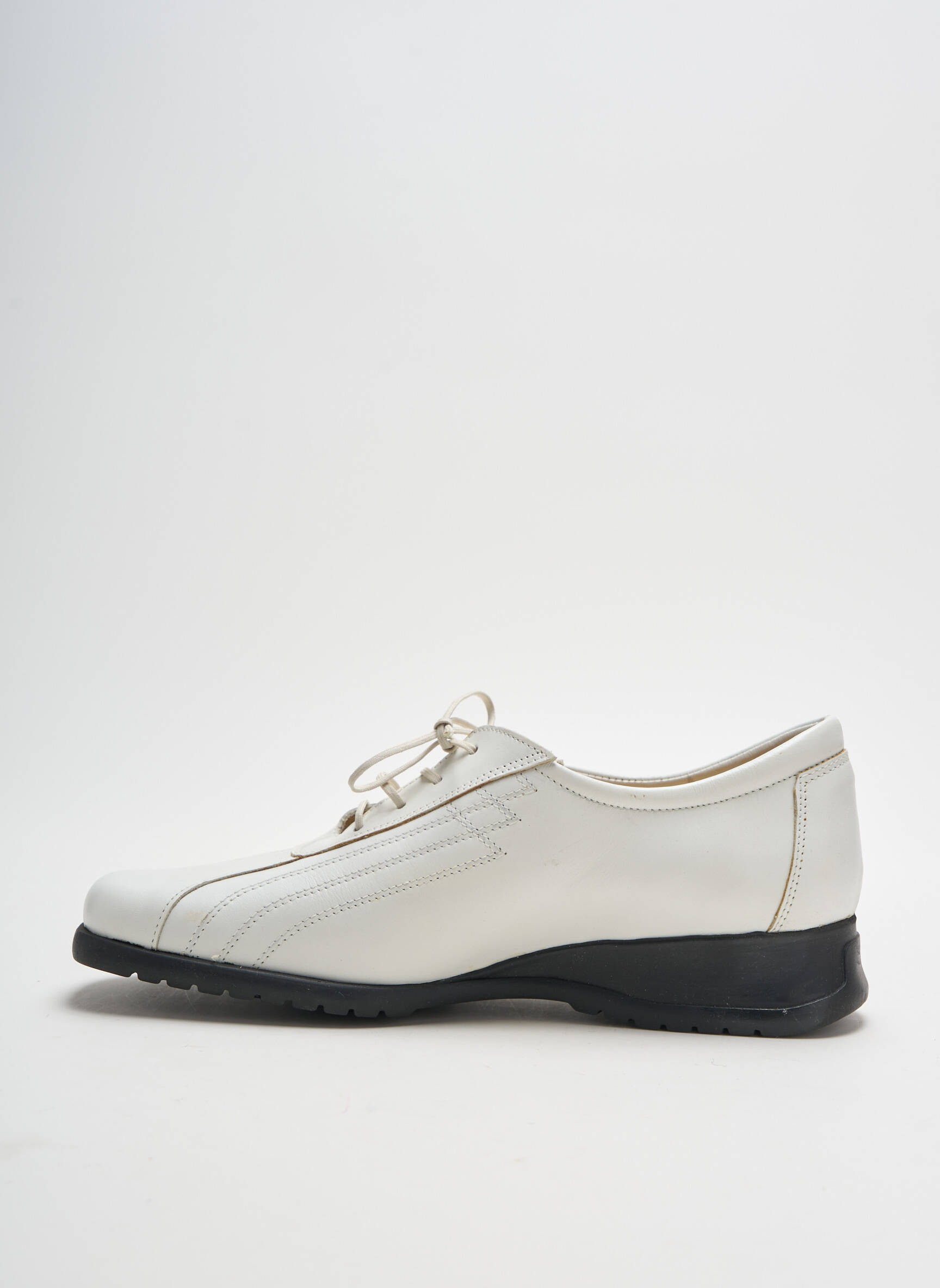 Margau Chaussures Confort Femme couleur blanc