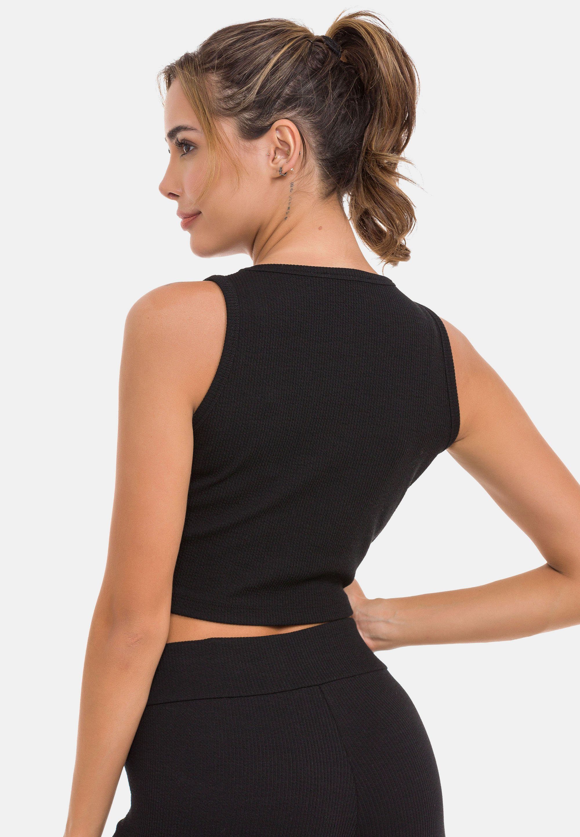Cipo & Baxx Sportanzug, bestehend aus Crop-Top und Leggins