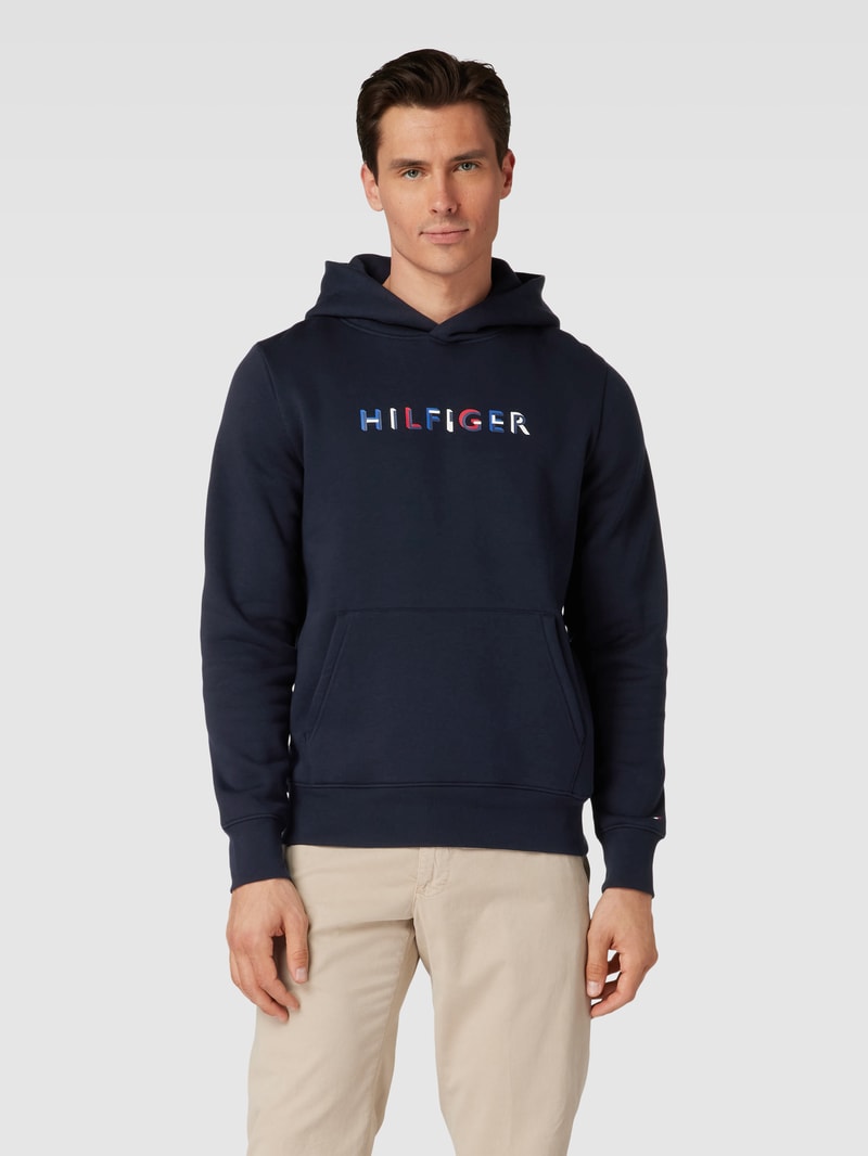 Hoodie mit Label-Print in marineblau