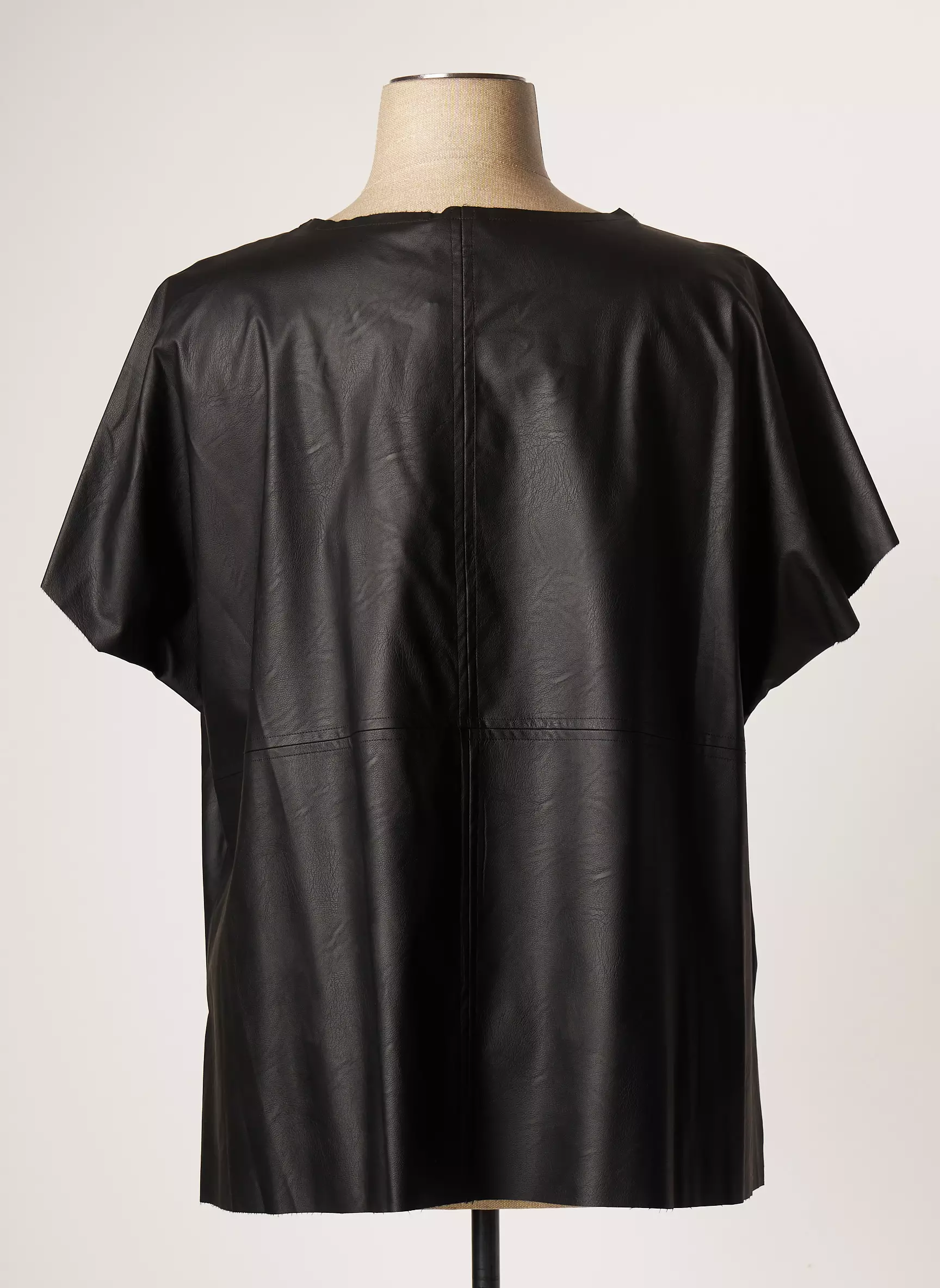 Mat Tshirts Femme couleur noir