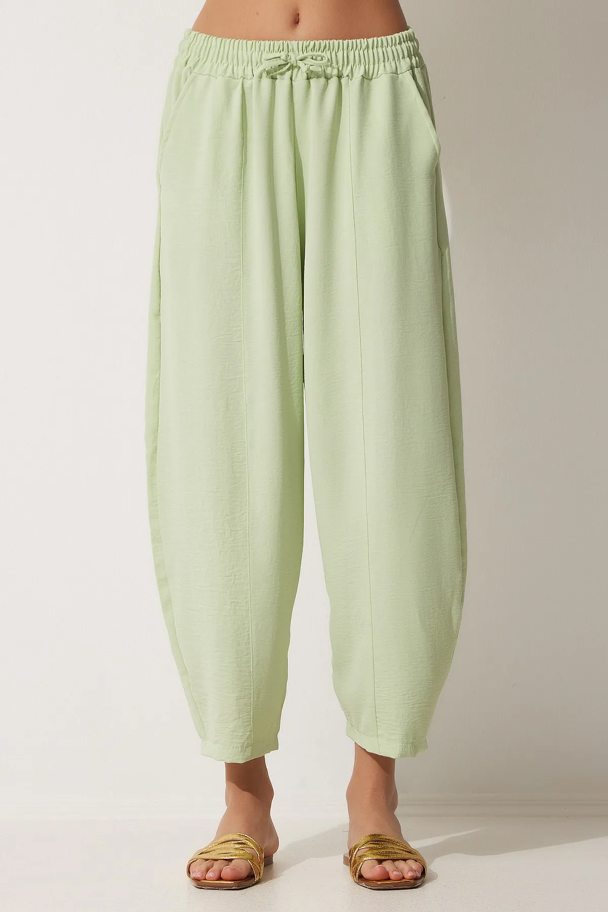 Happiness İstanbul  Damen-Shalwar-Hose aus wassergrünem Leinen CI00036