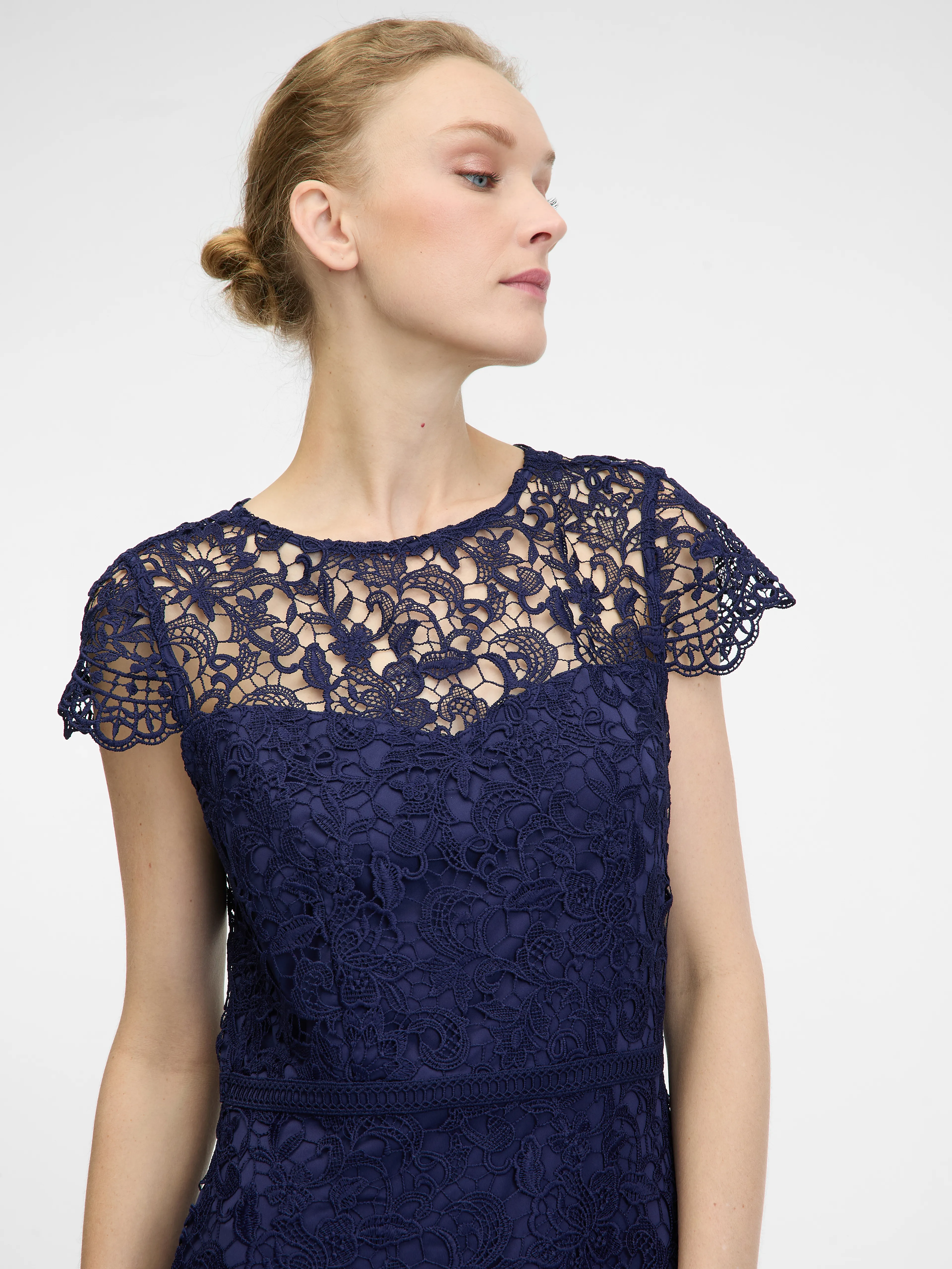 Dunkelblaues Damenkleid ORSAY