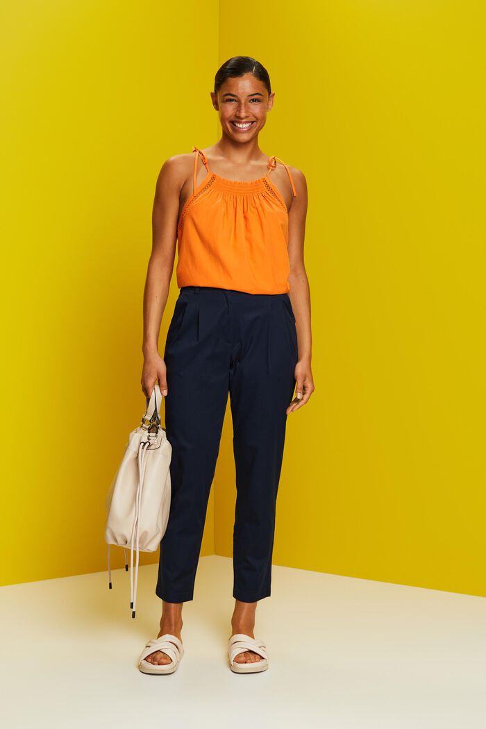 Pants woven
