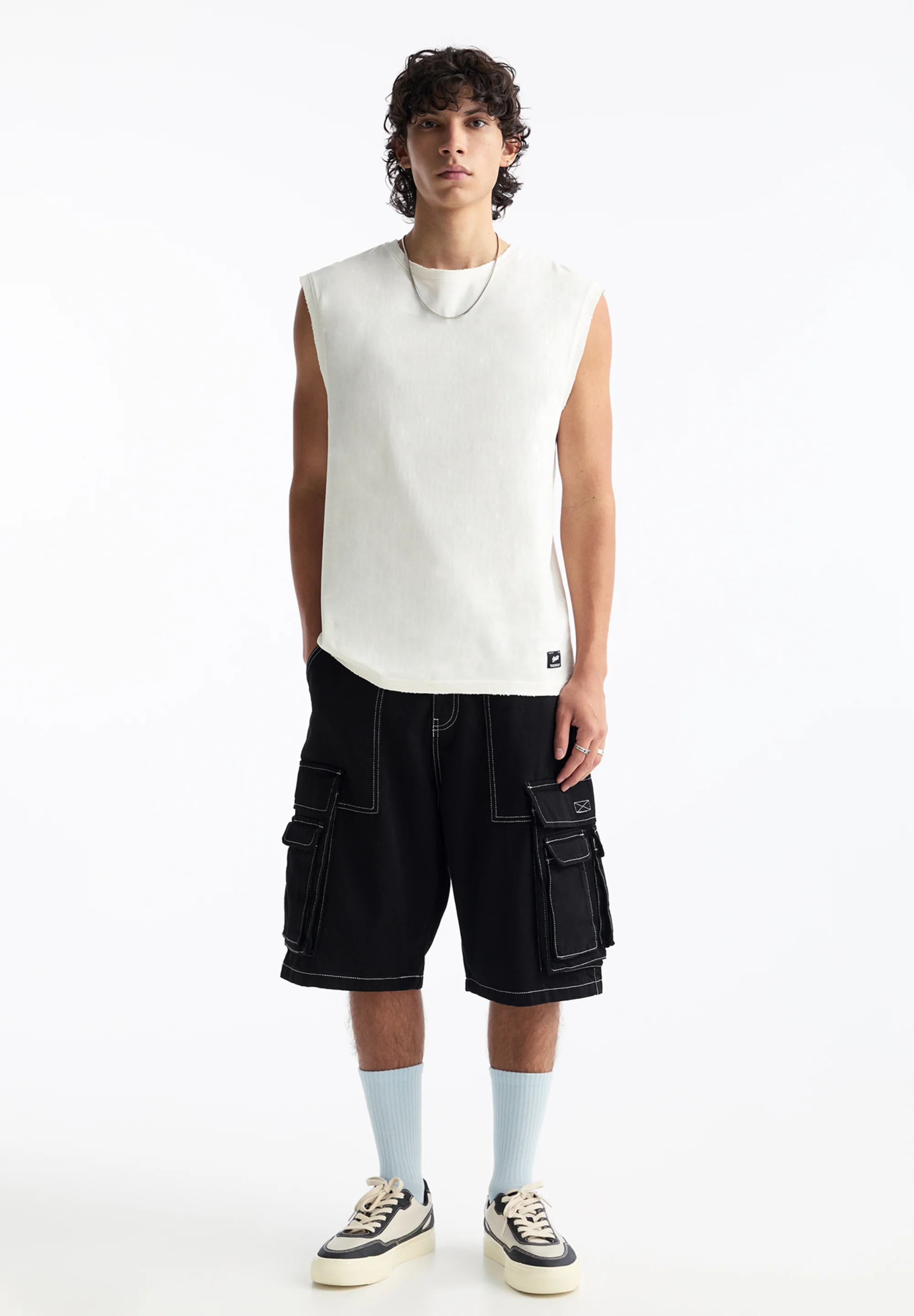PULL&BEAR CON CONTRASTE - Shorts vaqueros
