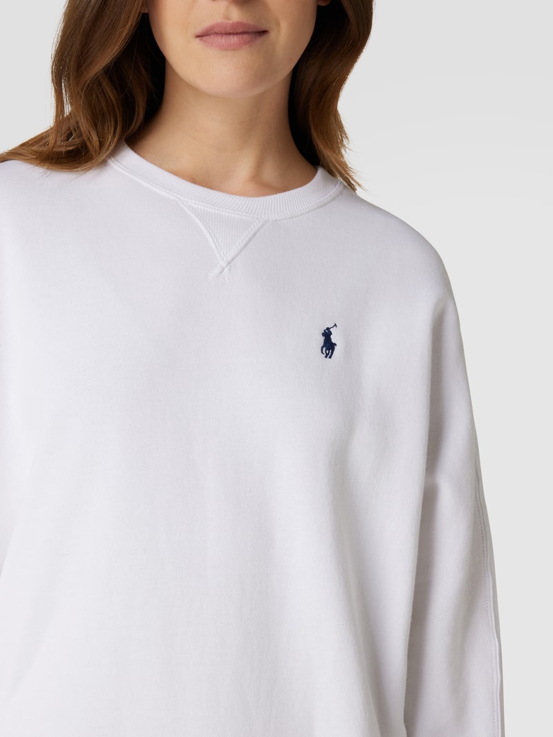 Oversized Sweatkleid mit Fledermausärmeln in weiß