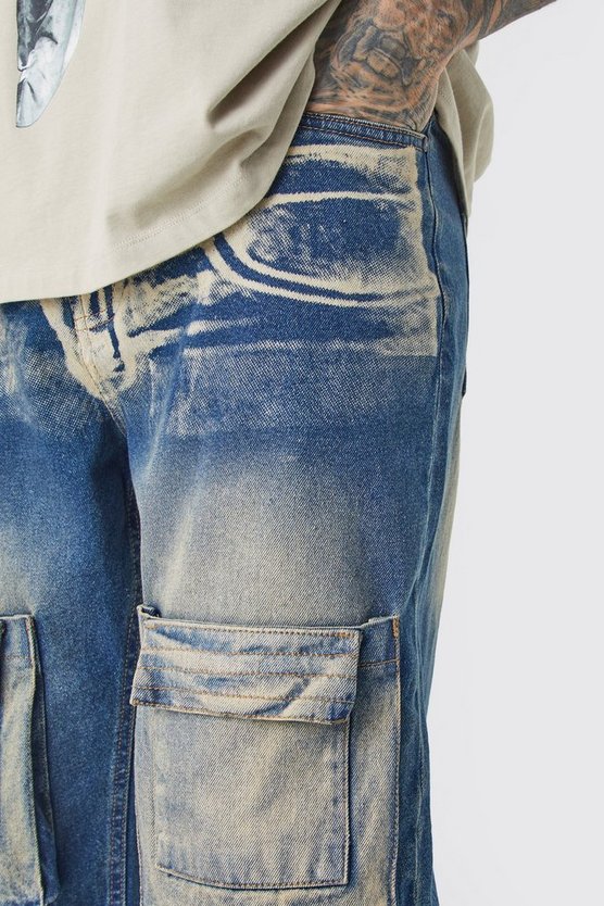 Tall lockere Jeans mit Acid-Waschung und X-Ray Print