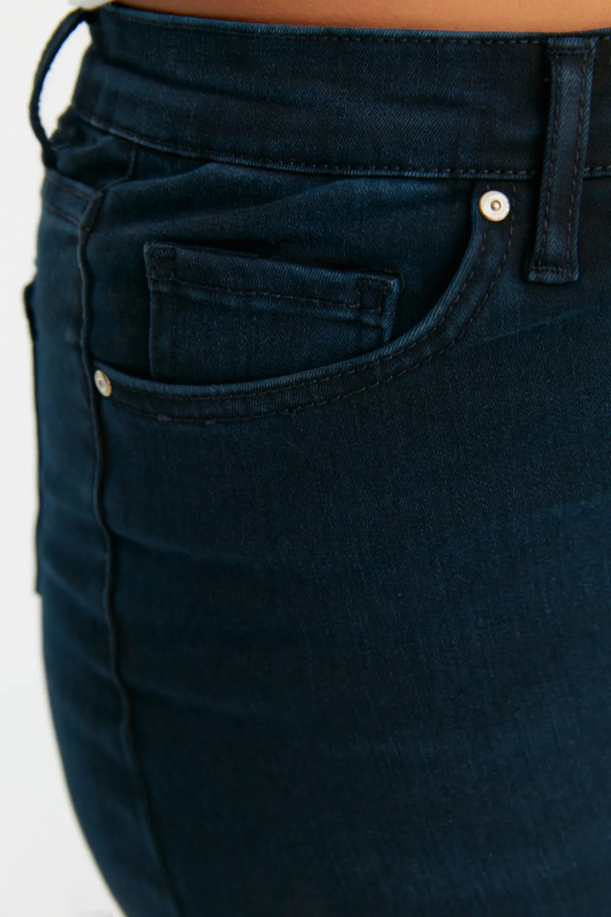 Trendyol Curve  Dunkelblaue Skinny Jeans mit hoher Taille