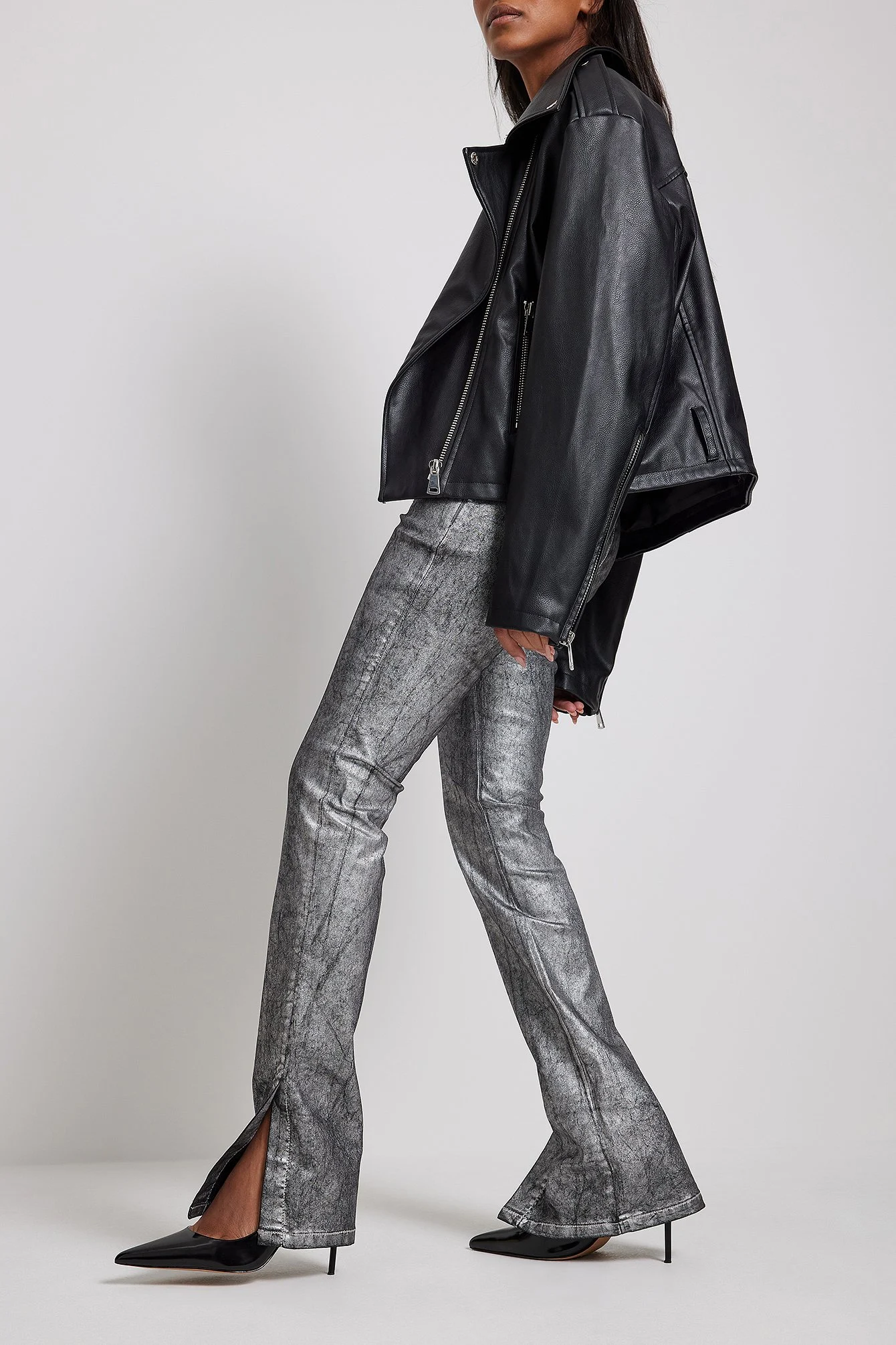 Slim-Fit-Jeans mit Schlitz