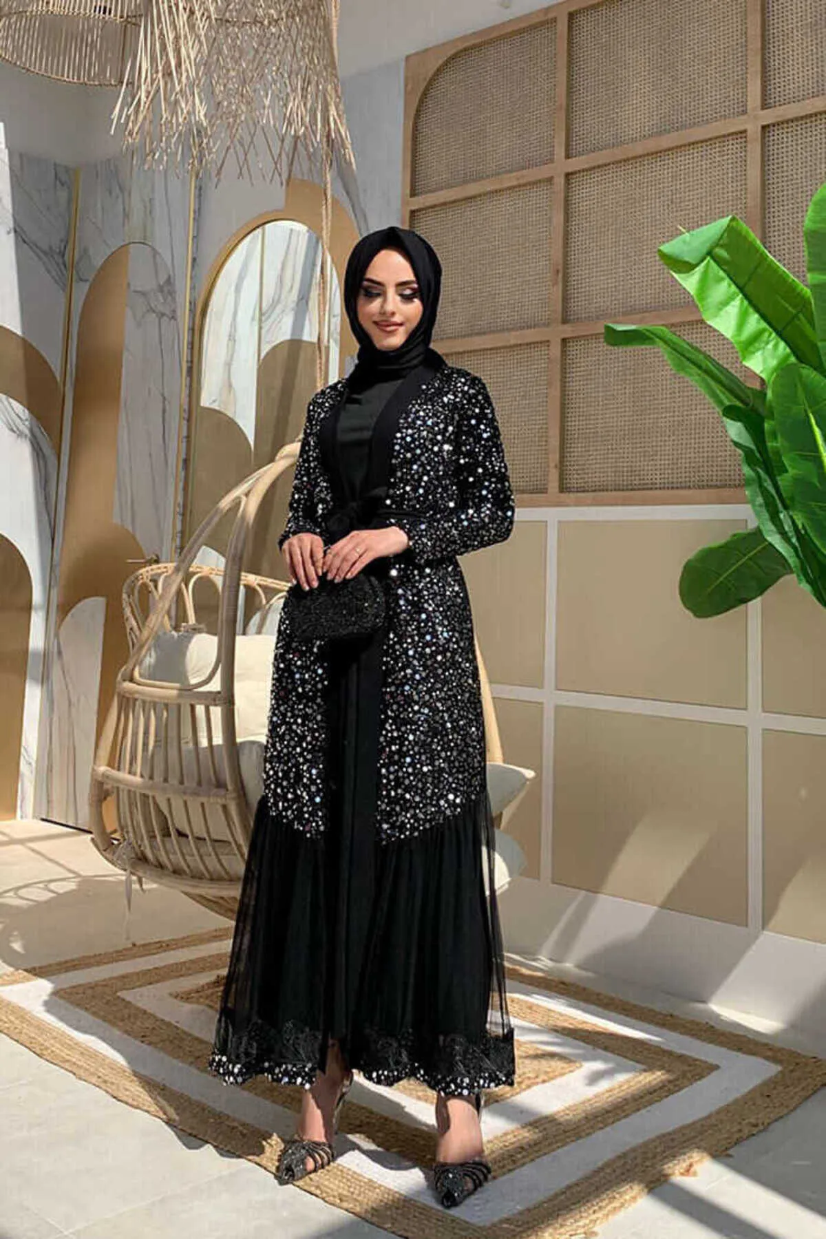 Bym Fashion  Tüll-Stickerei-Detail, paillettenbesetzte Abaya 7376 Silber