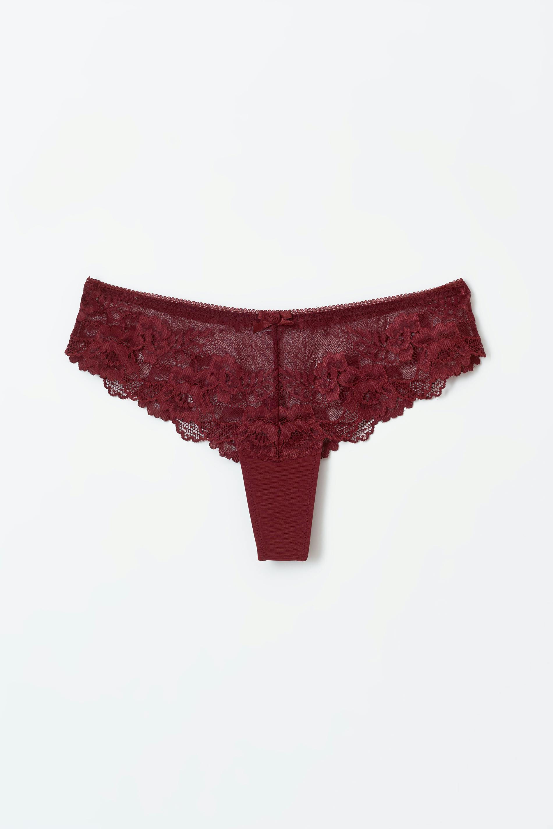 Lace string