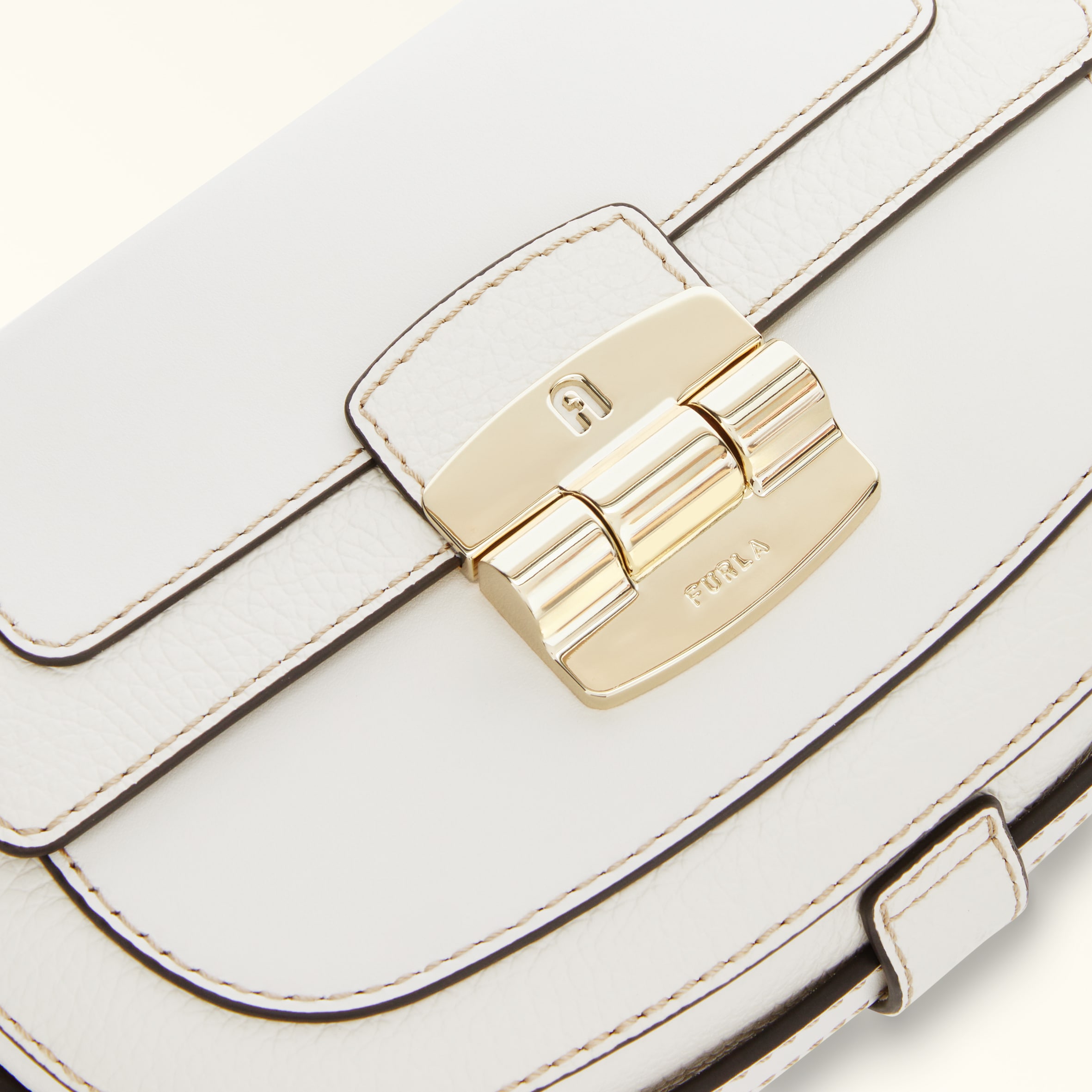 Furla Club 2