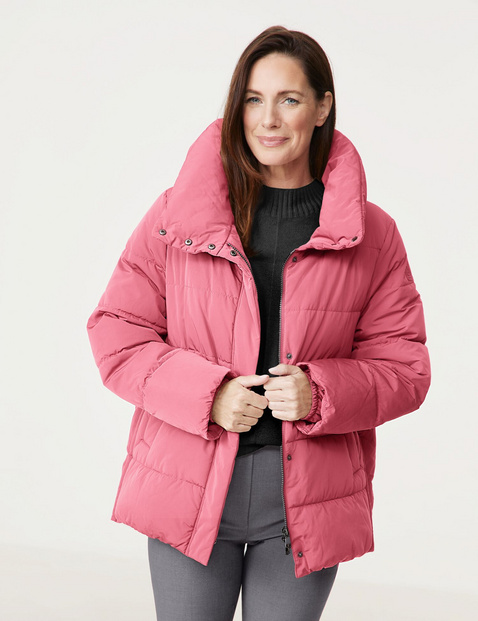 Gefütterte Outdoorjacke mit Seitenschlitzen