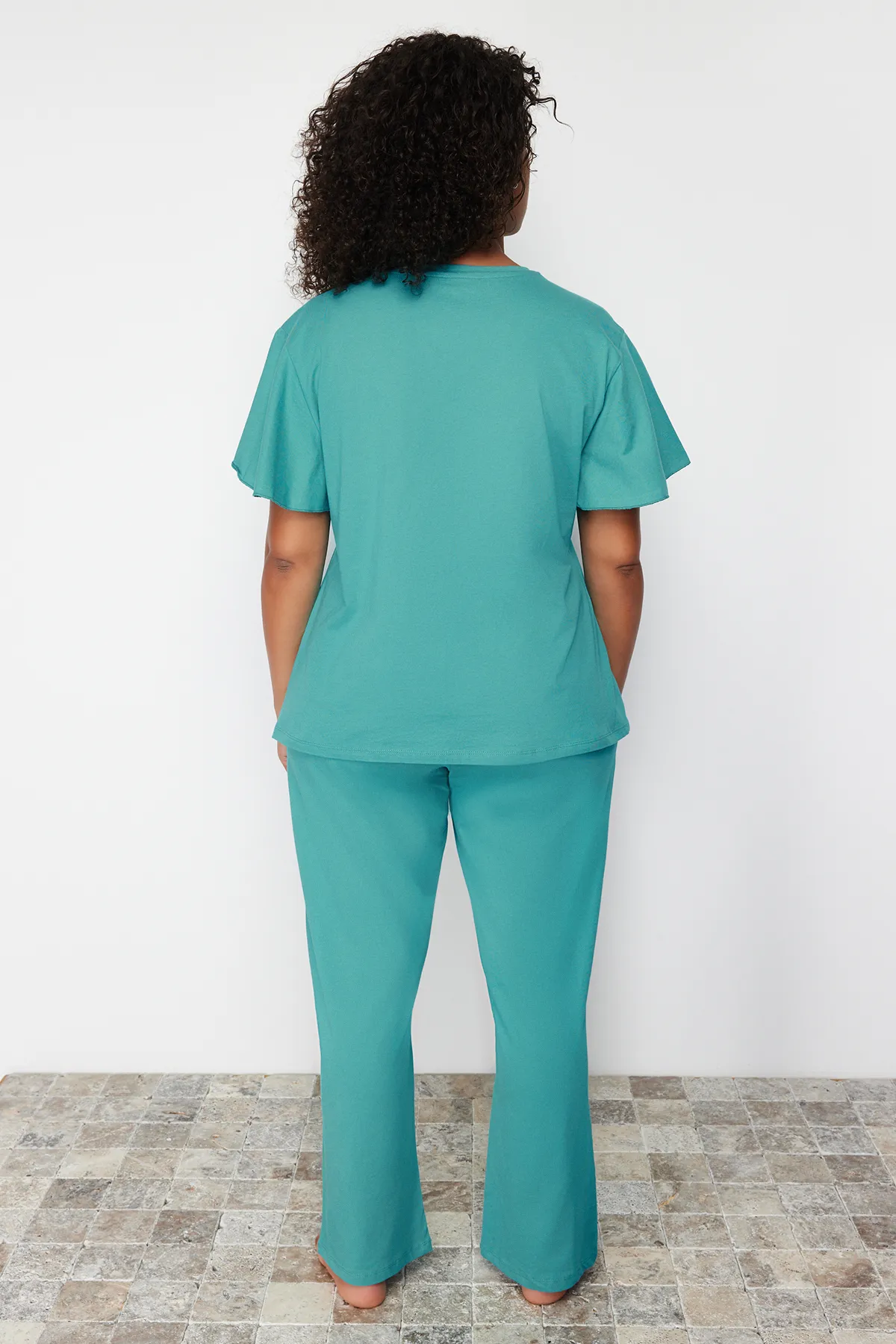 Trendyol Curve  Petrolfarbenes Pyjama-Set aus Strick mit Koala-Aufdruck TBBSS24AI00030