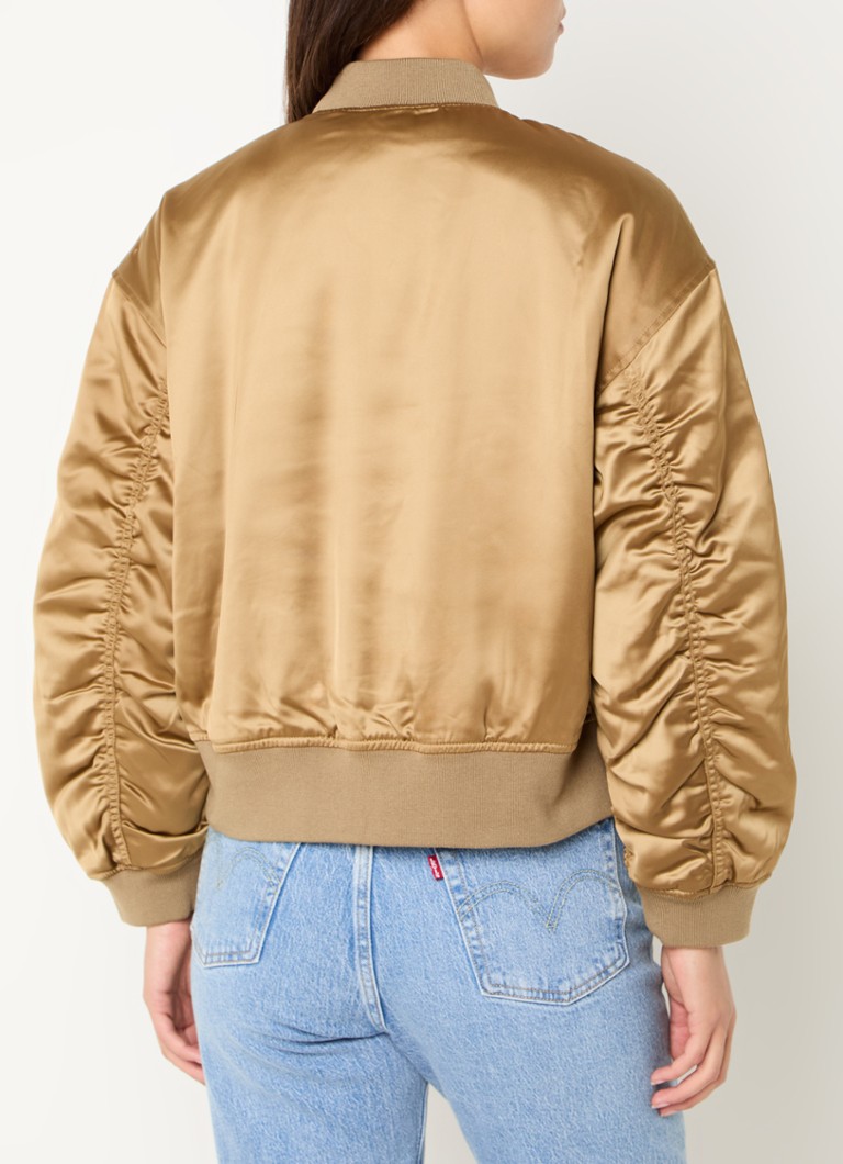 Jachetă bomber Levi's Andy din satin matlasat, cu buzunare cu clapă.