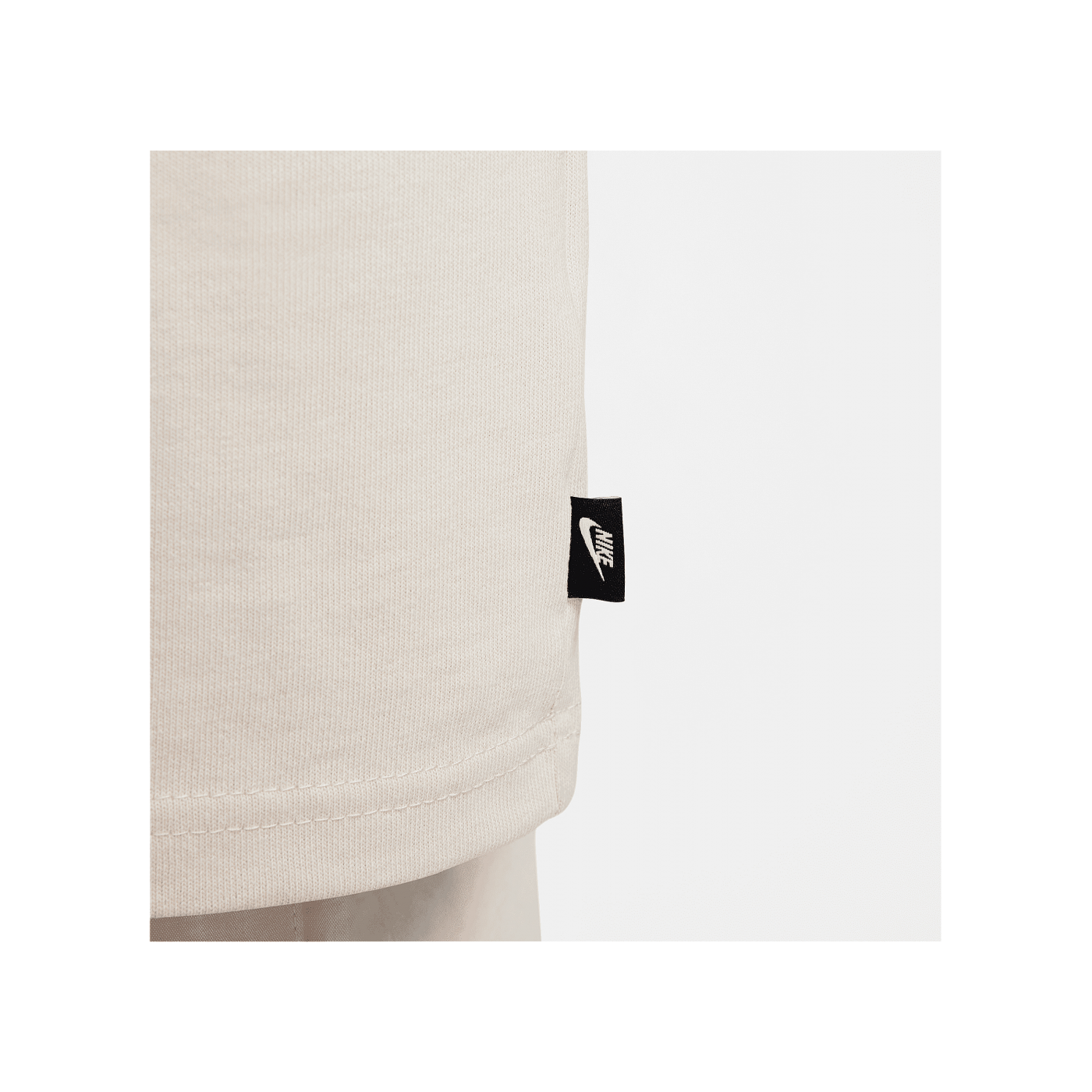 Nike Essential T-Shirt Braun F104