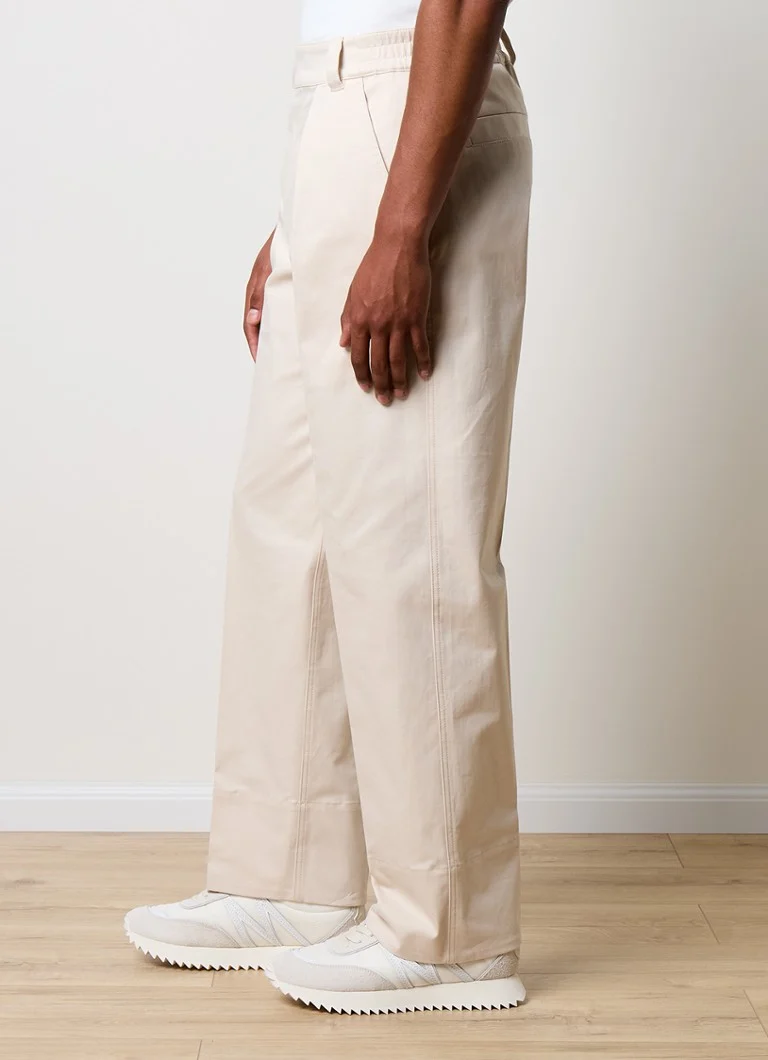 Pantaloni Moncler cu croială dreaptă și buzunare laterale