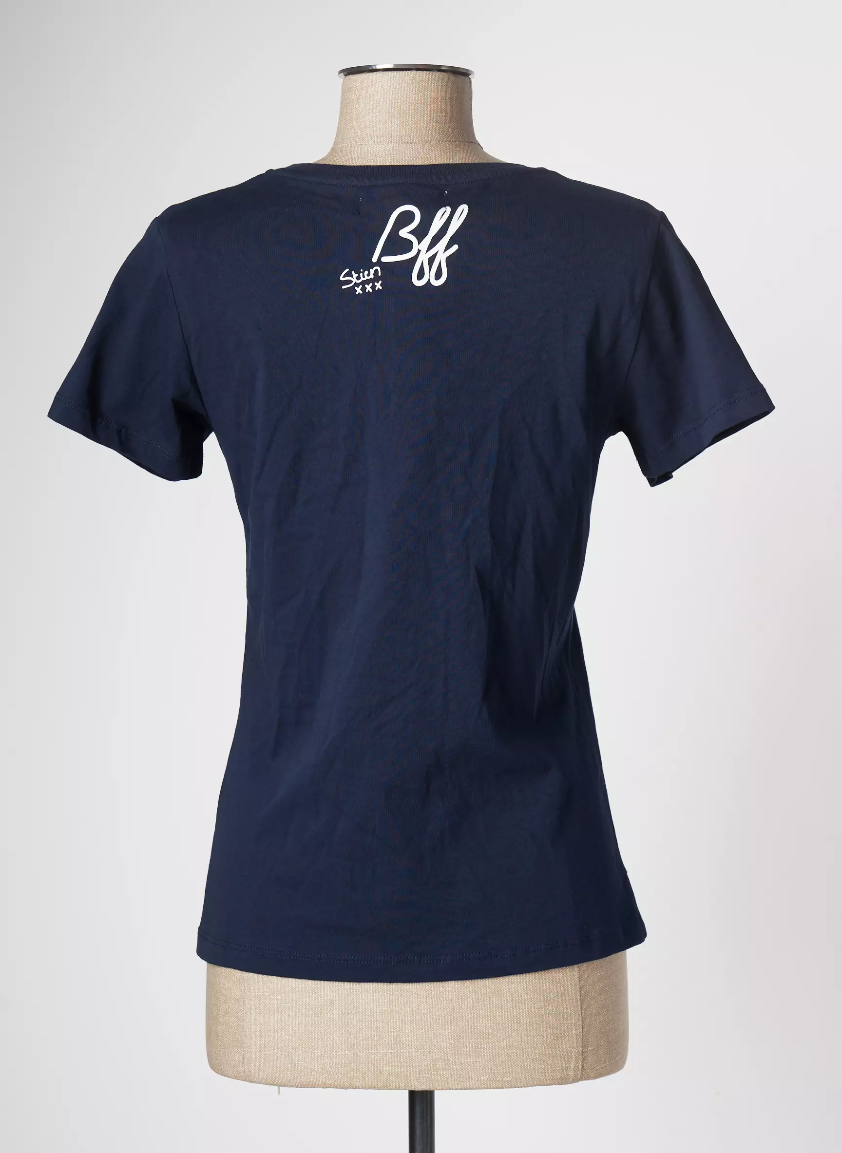Stien Edlund Tshirts Femme couleur bleu