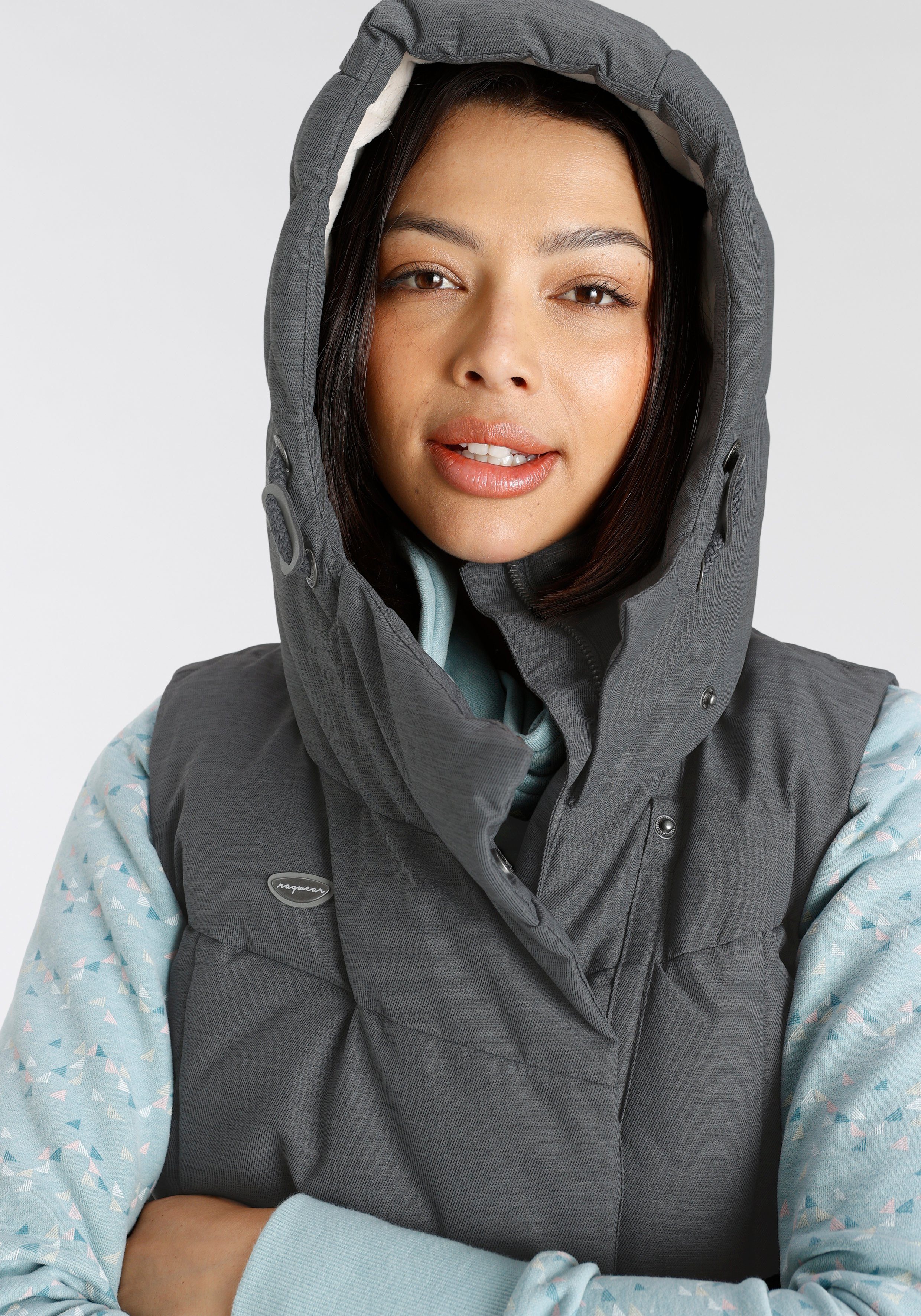 Ragwear Steppweste PAVLINNA VEST O mit gefütterter Kapuze