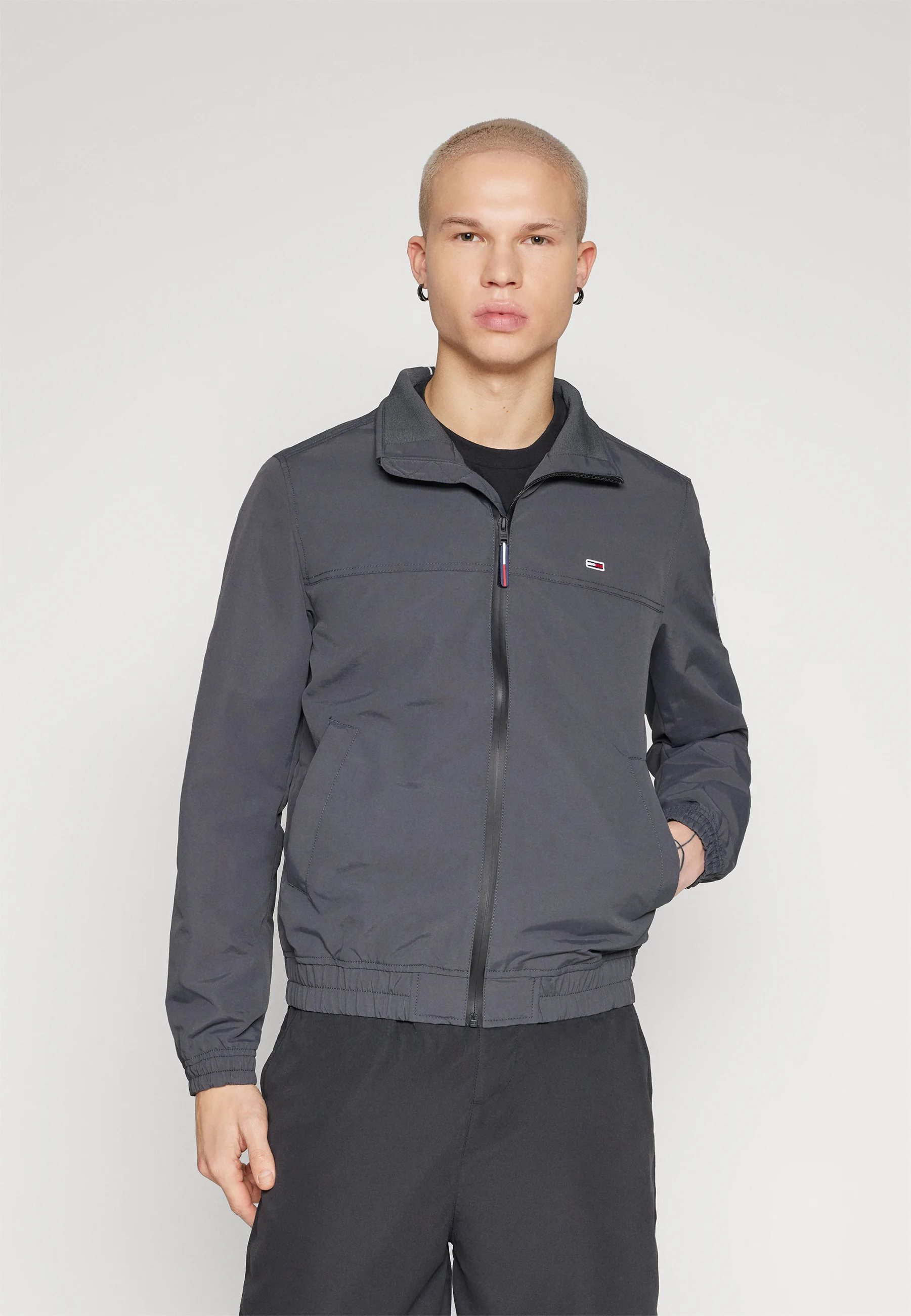 Tommy Jeans ESSENTIAL CASUAL - Chaqueta bomber