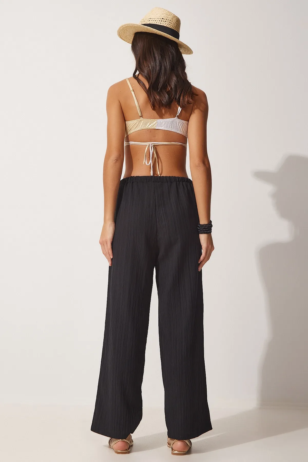 Happiness İstanbul  Schwarze Sommer-Perlenhose für Damen mit weiten Taschen AP00183