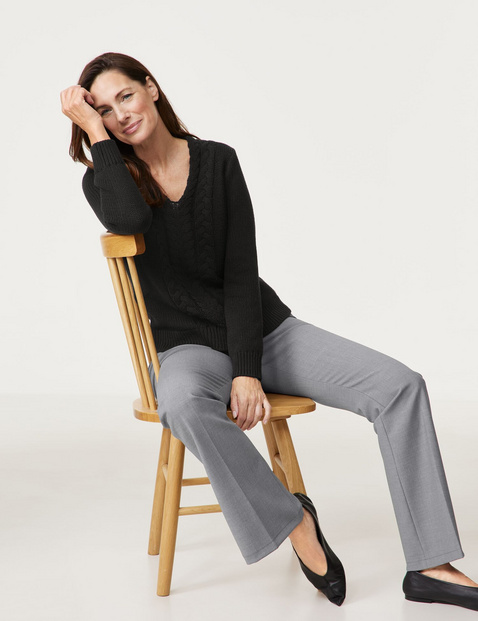 Pullover mit Zopfmuster