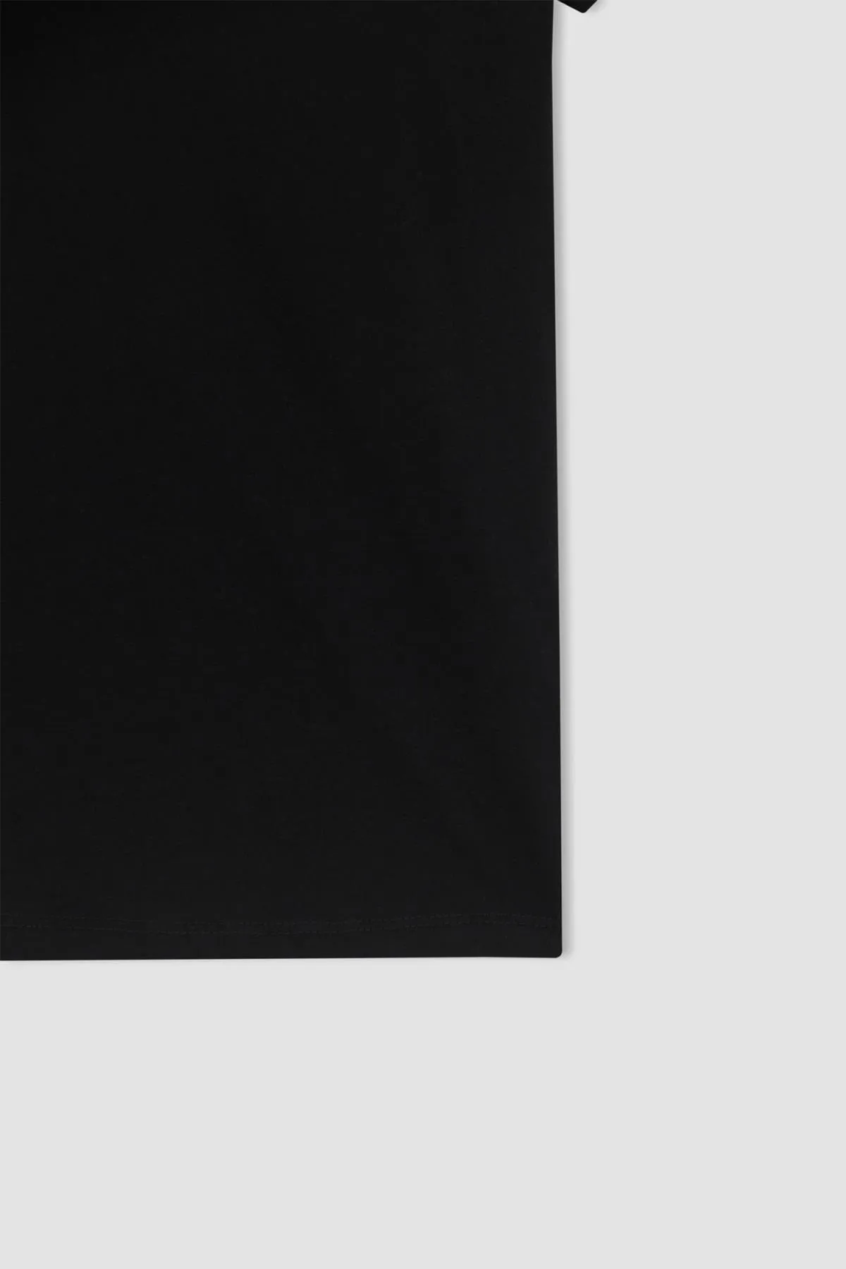 DeFacto  Kurzarm-T-Shirt aus 100 % Baumwolle mit normaler Passform und Rundhalsausschnitt