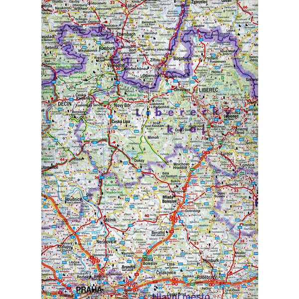 Tschechische Republik / Slowakische Republik  1 : 400 000. Autokarte - Straßenkarte