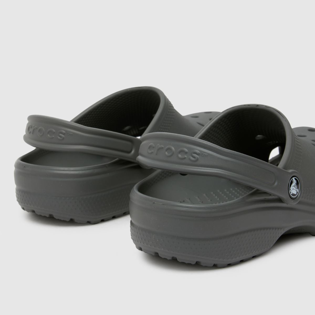 Crocs – Grå klassiska träskor